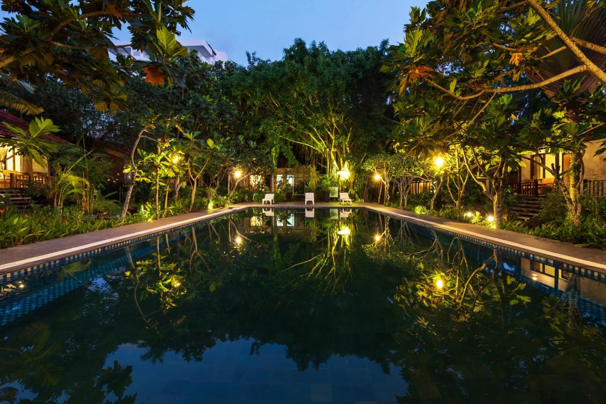 Swimming pool in An Nhien Retreat Phu Quoc with Yoga Daily & Beach access