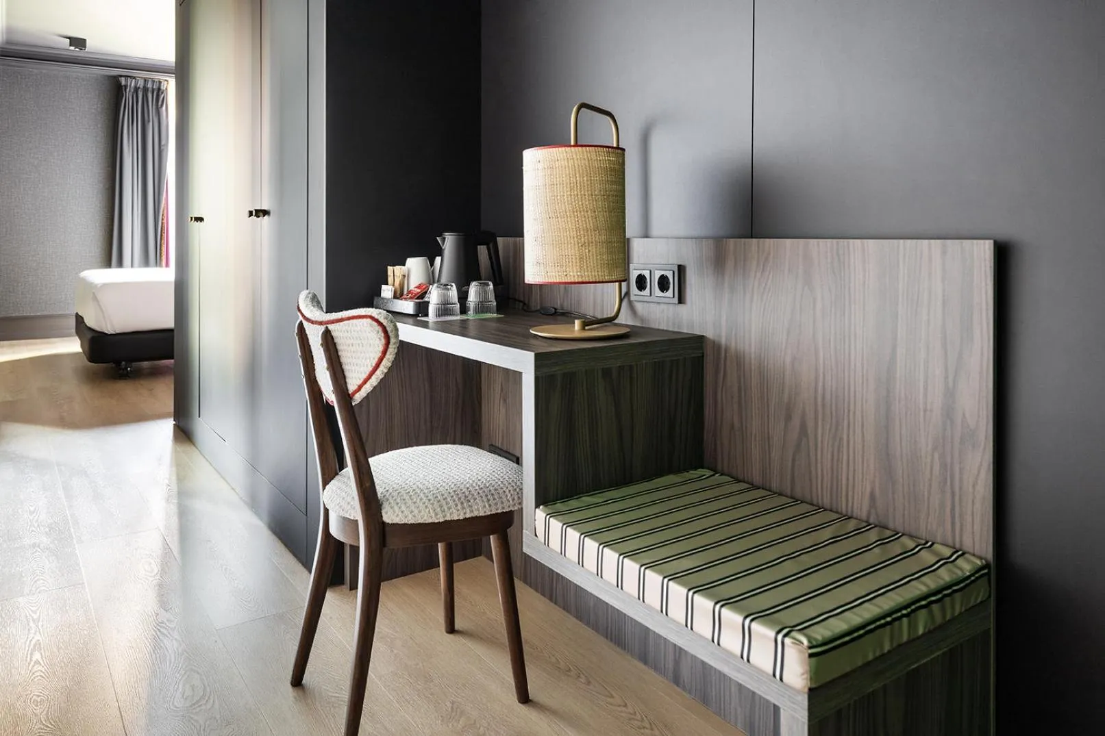 Bed in One Shot Luchana