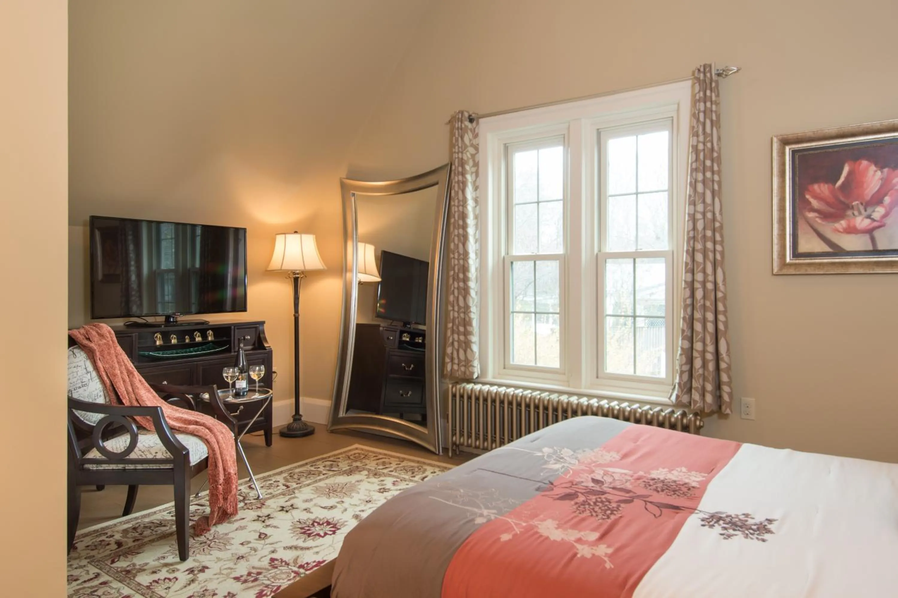 Bedroom, Bed in Gothic Eves Inn and Spa Bed and Breakfast