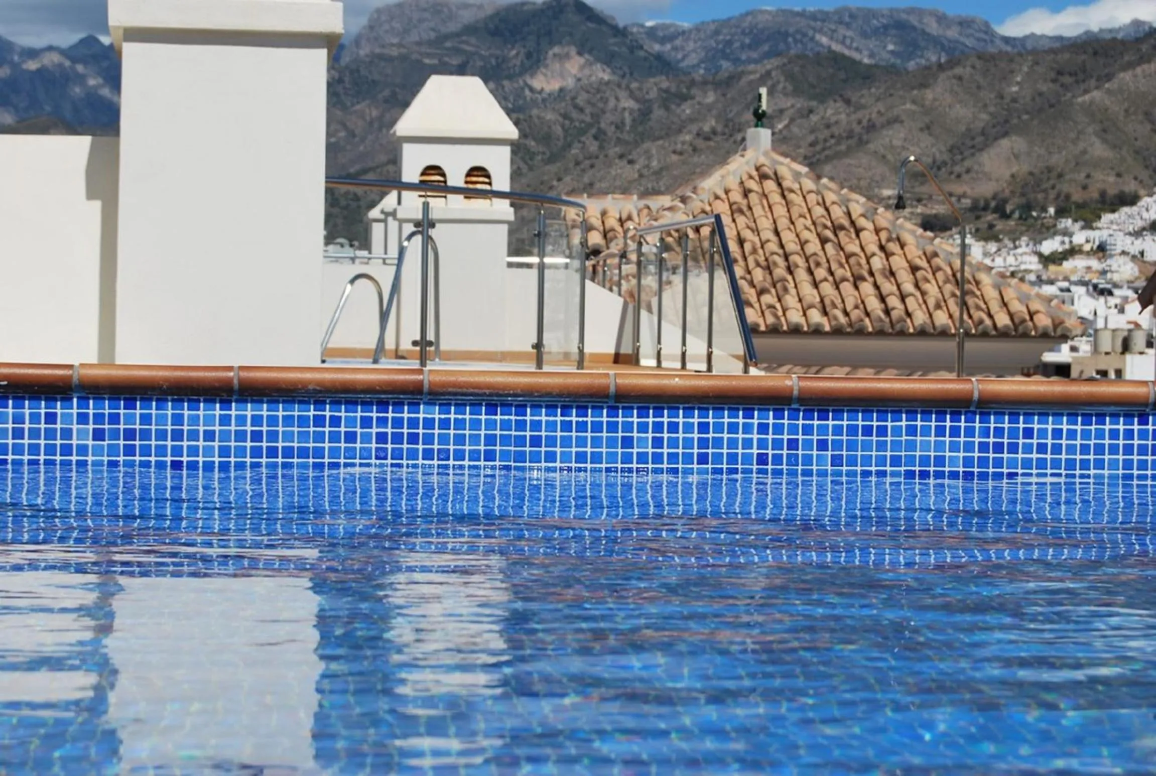Swimming pool in Apartamentos Plaza