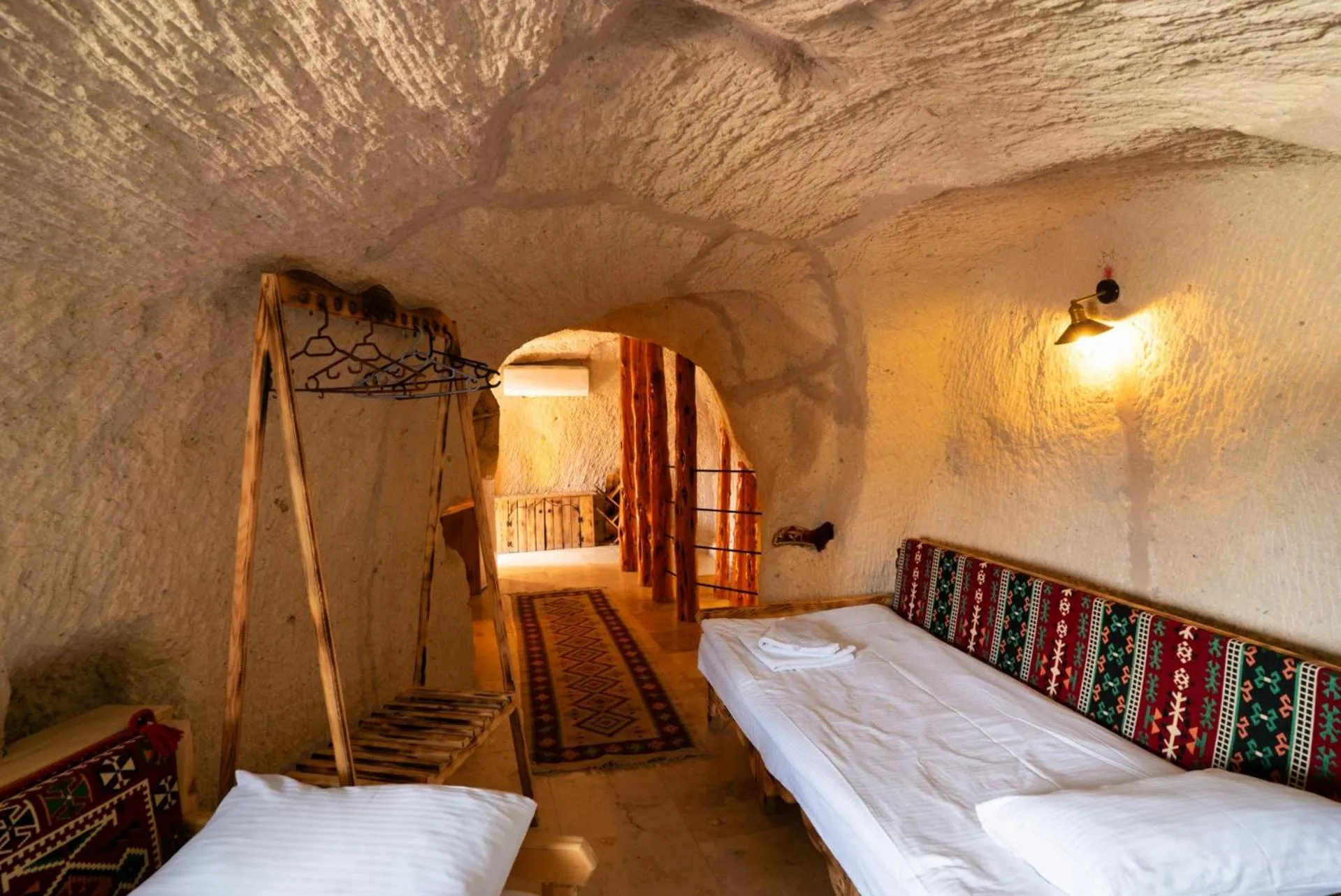 Bed in Cappadocia Ennar Cave Swimming Pool Hot & SPA