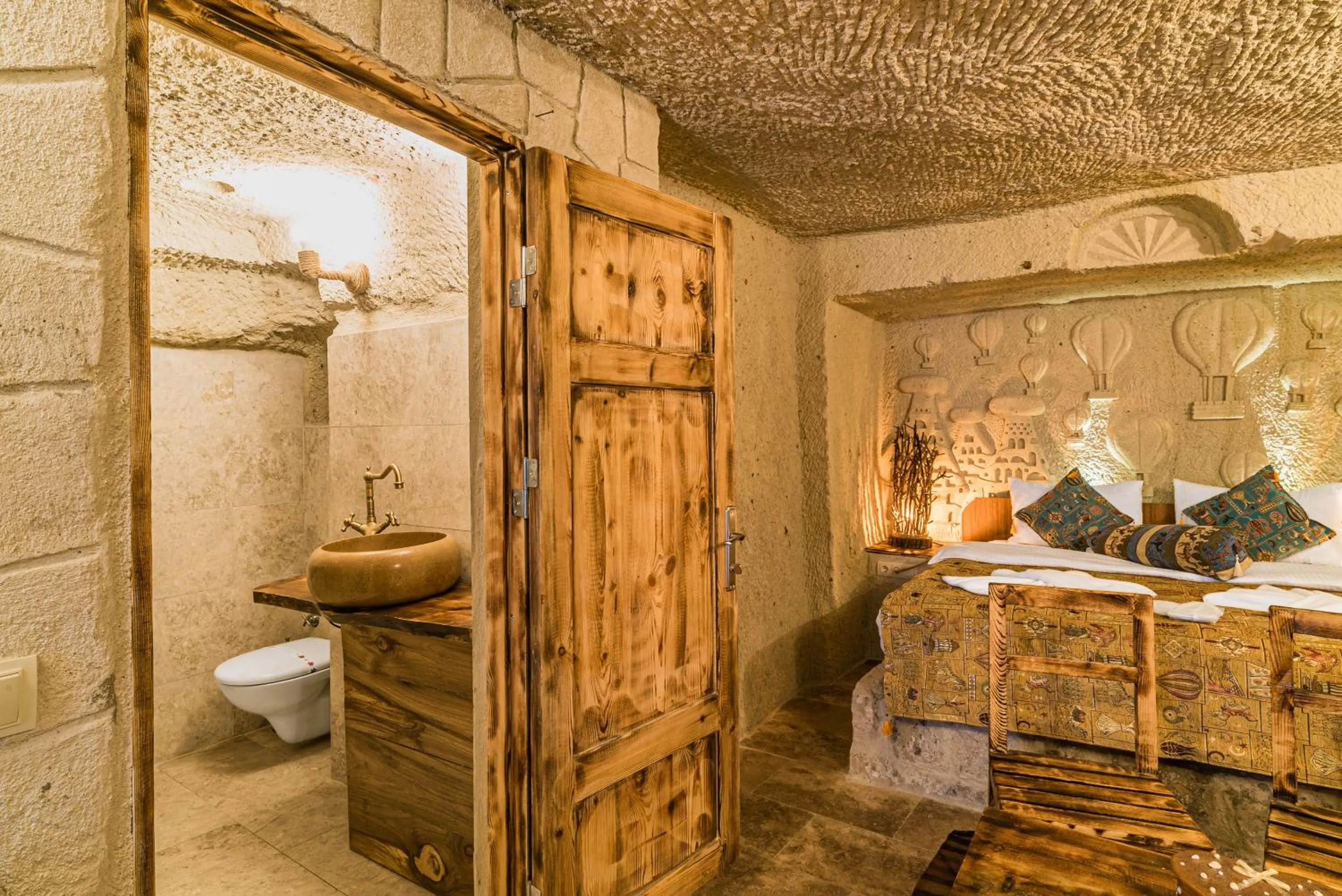 Massage in Cappadocia Ennar Cave Swimming Pool Hot & SPA