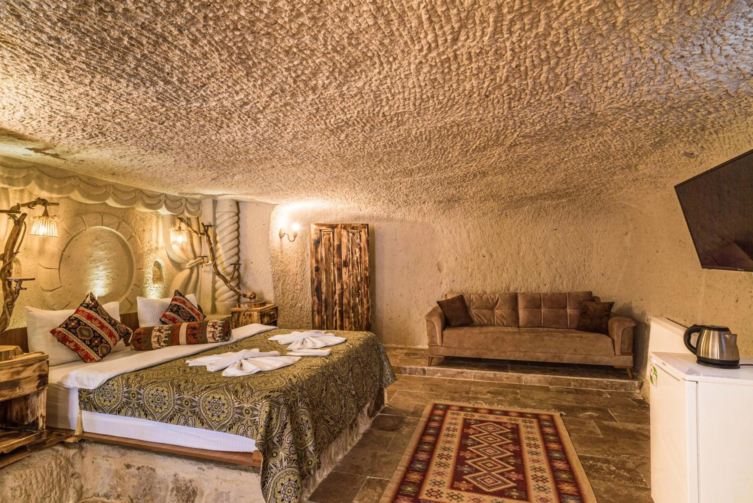 Bed in Cappadocia Ennar Cave Swimming Pool Hot & SPA