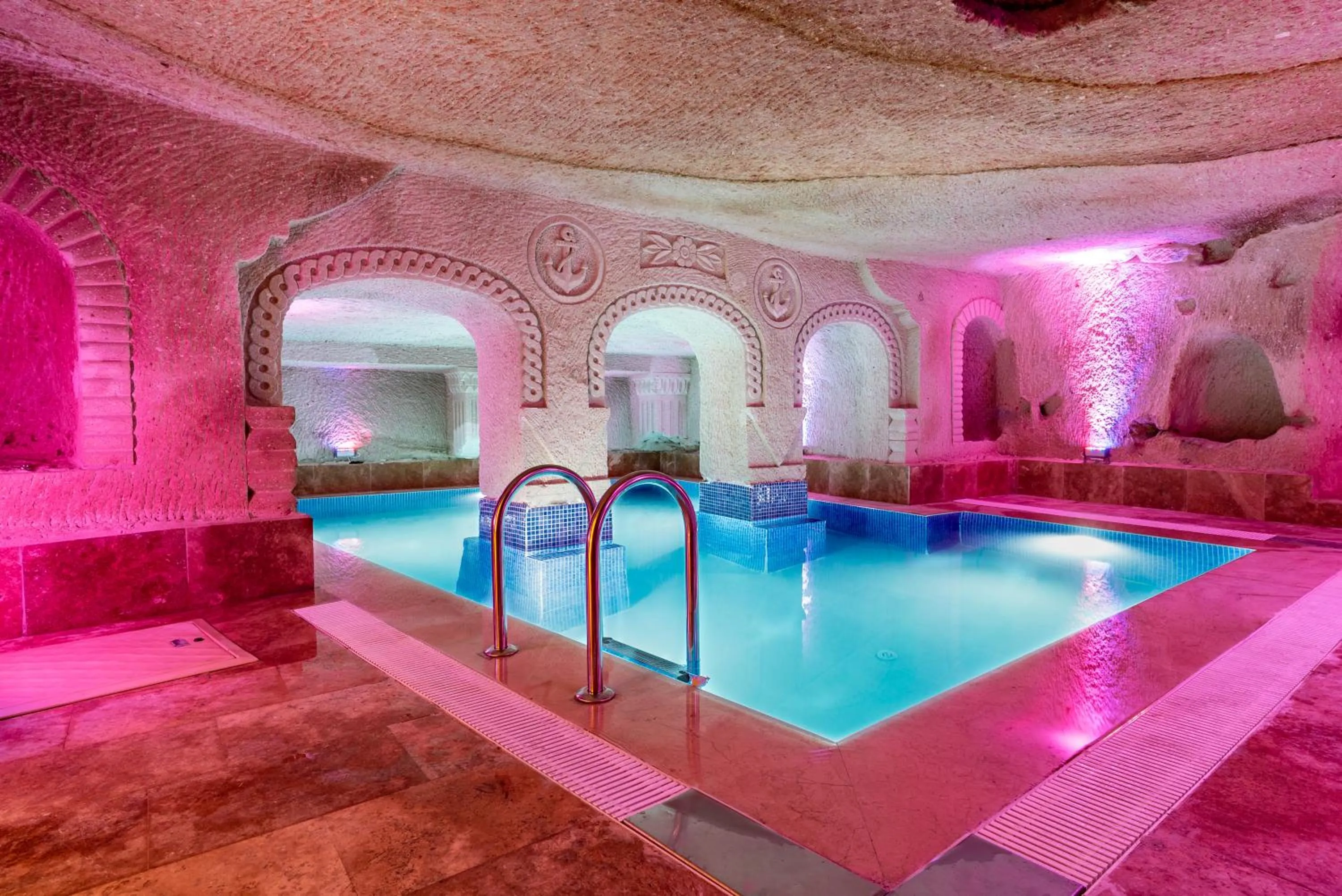 Swimming pool in Cappadocia Ennar Cave Swimming Pool Hot & SPA