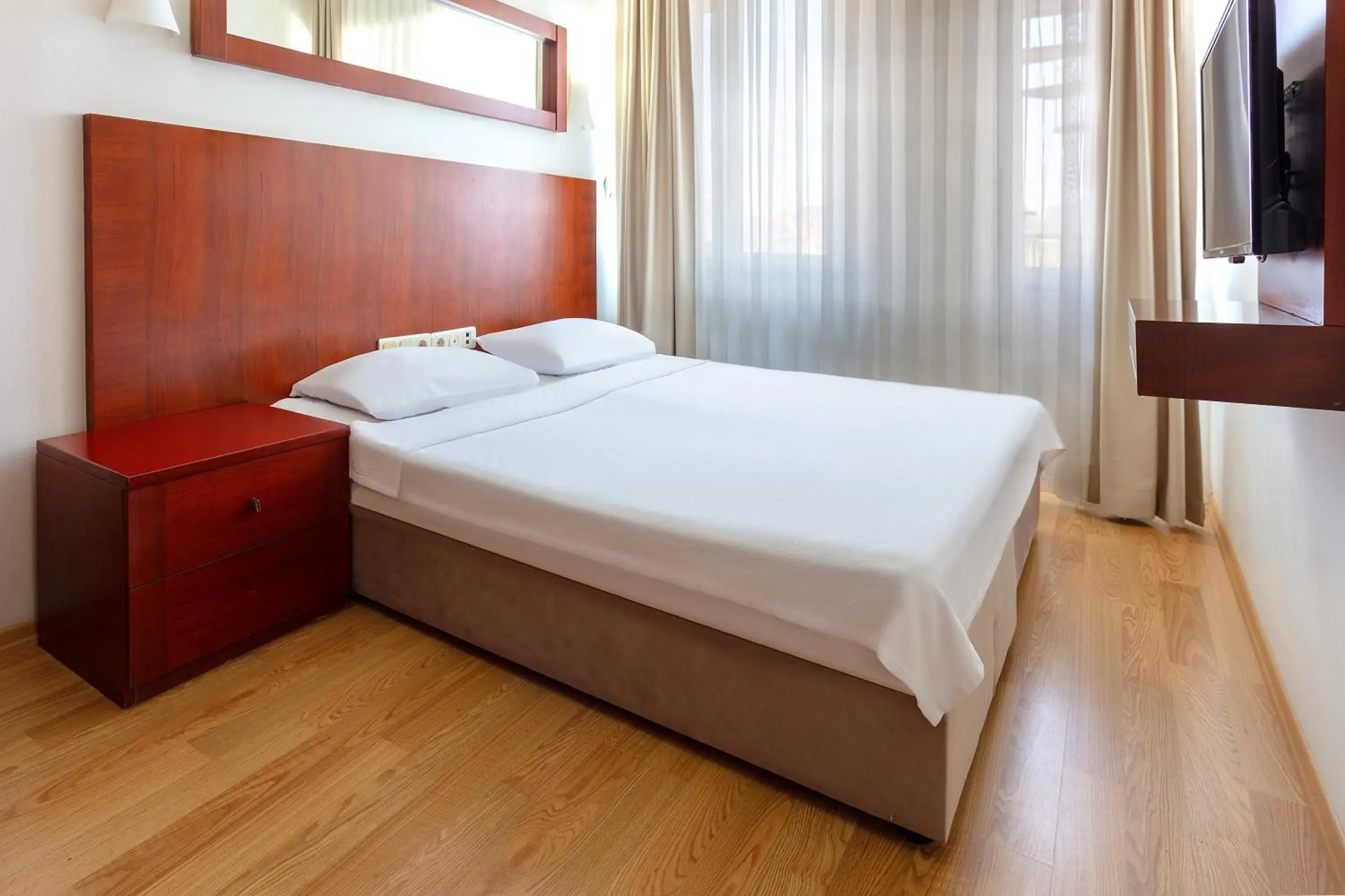 Deluxe Single Room with Balcony in Hotel Pelit Deluxe Single Room with Balcony in Hotel Pelit