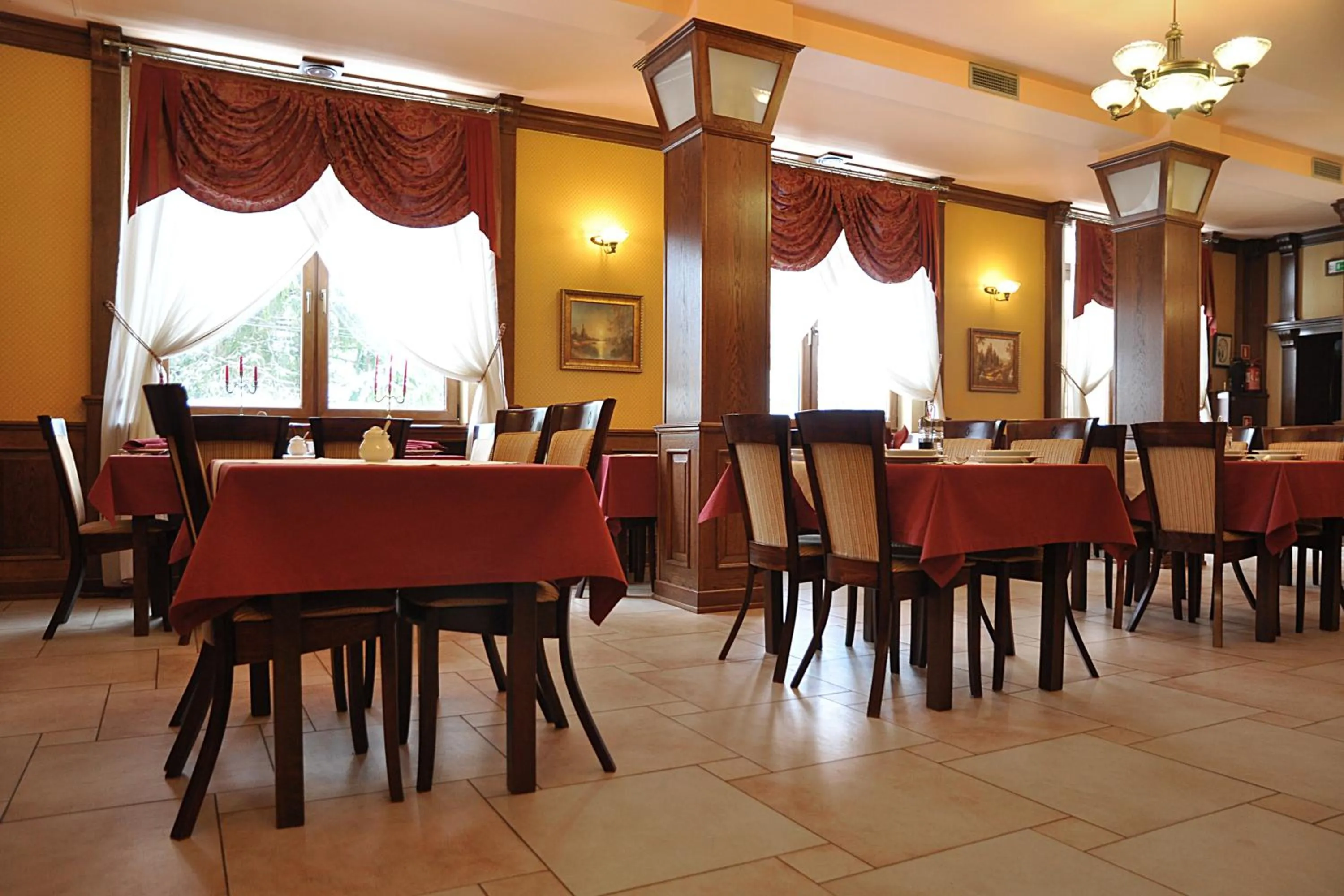 Restaurant/places to eat in Willa Koba