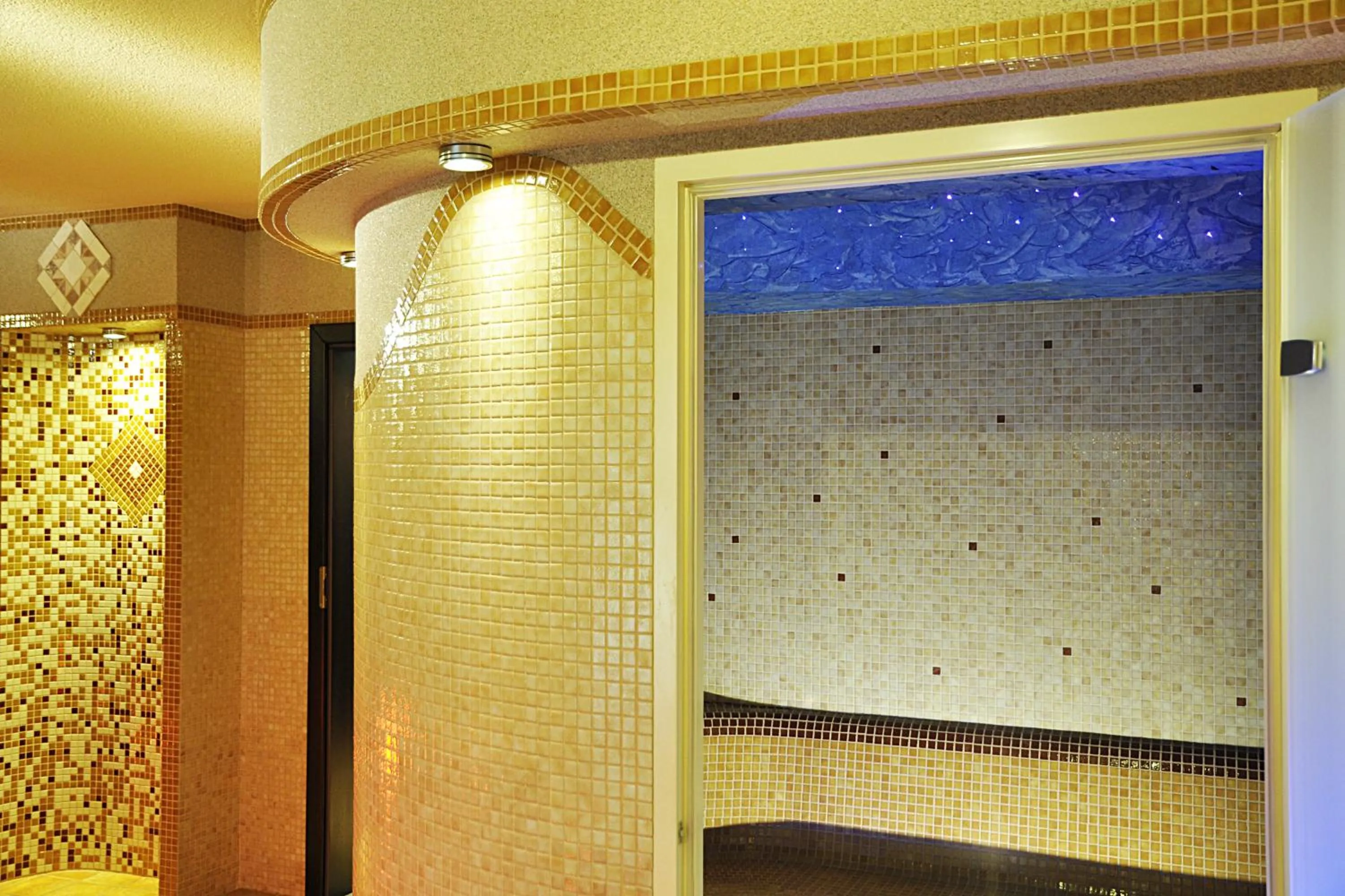 Steam room in Willa Koba