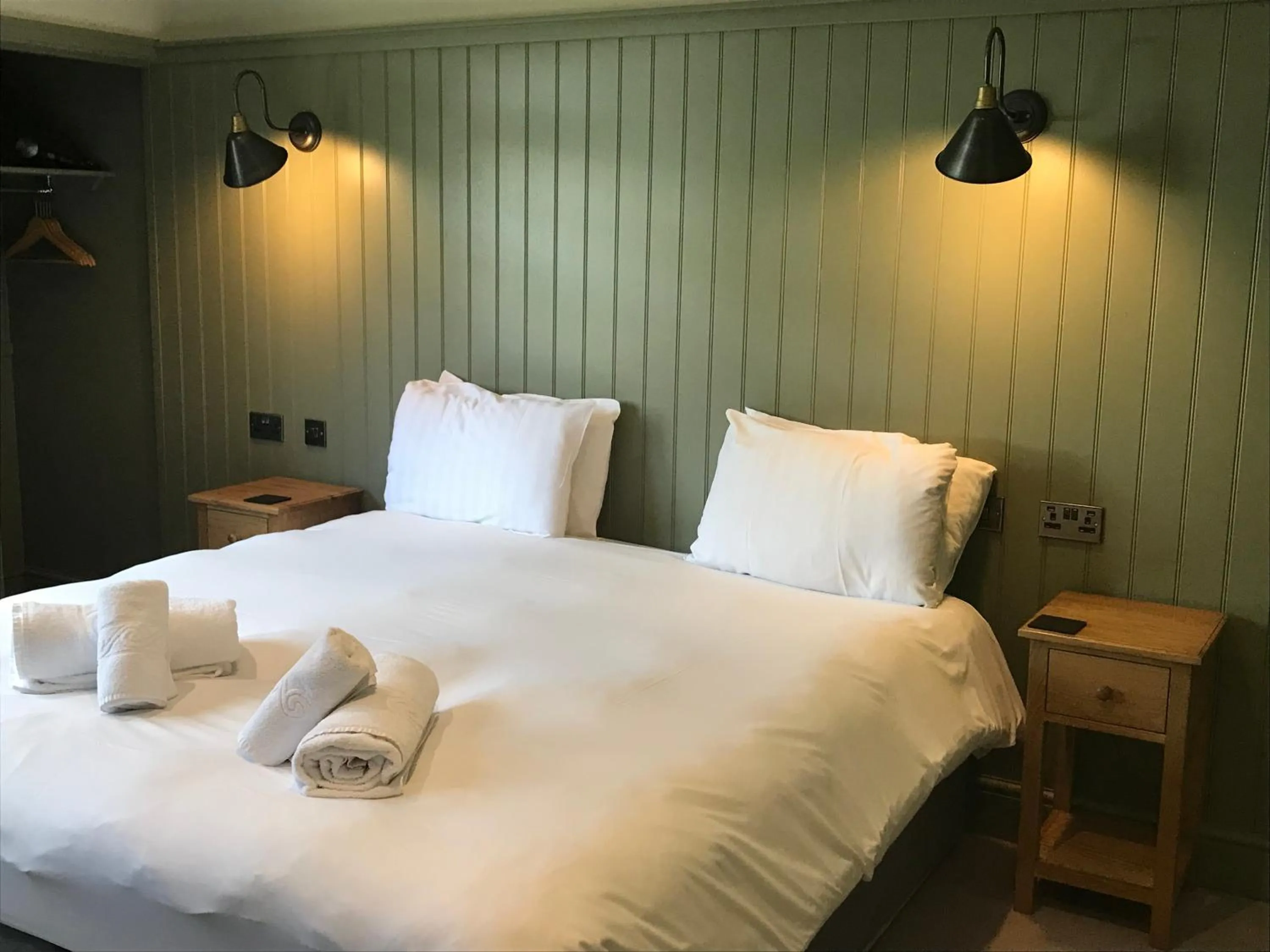 Bedroom, Bed in The Horse and Farrier Inn and The Salutation Inn Threlkeld Keswick