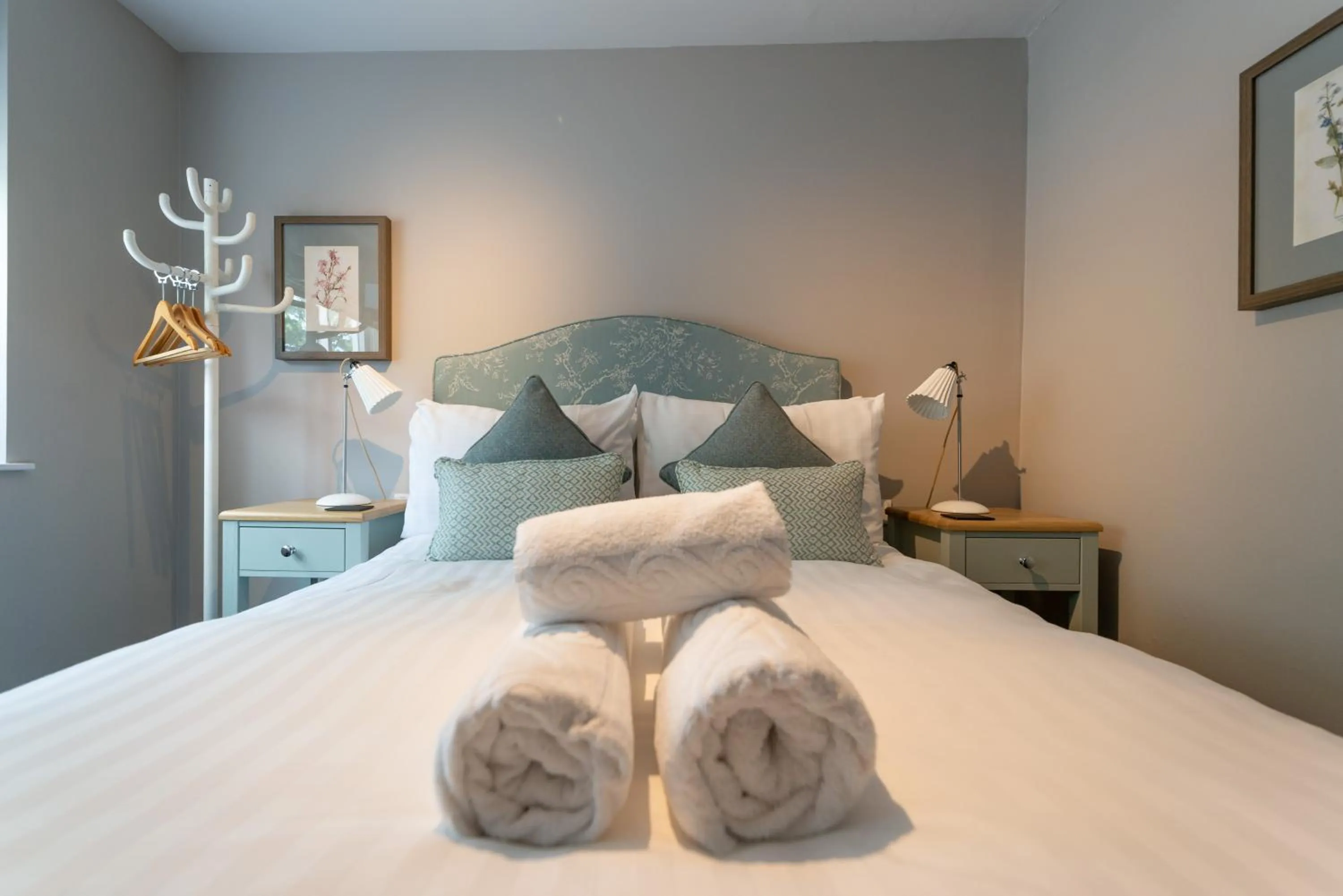 Bed in The Horse and Farrier Inn and The Salutation Inn Threlkeld Keswick