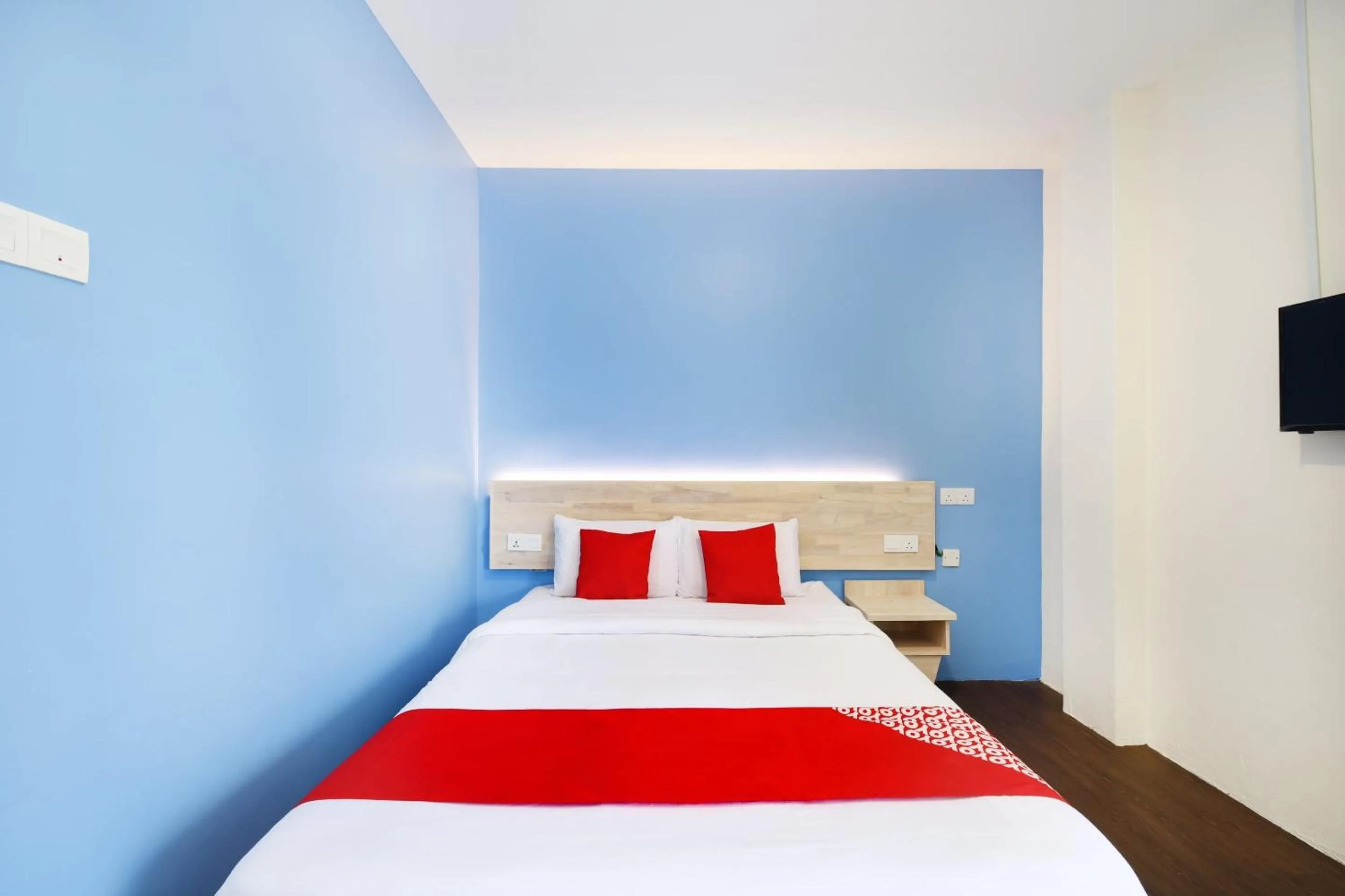 Bedroom, Bed in OYO 778 Bmw 2 Hotel