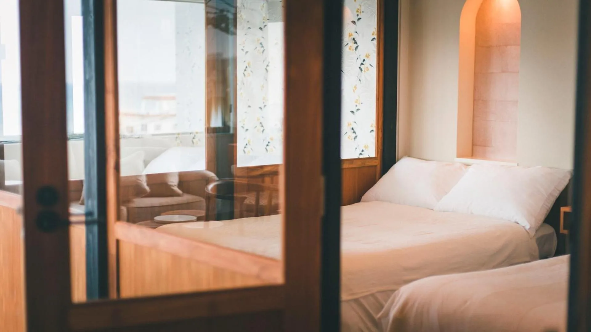 Bed in Blue Steak Wonder Nagahama