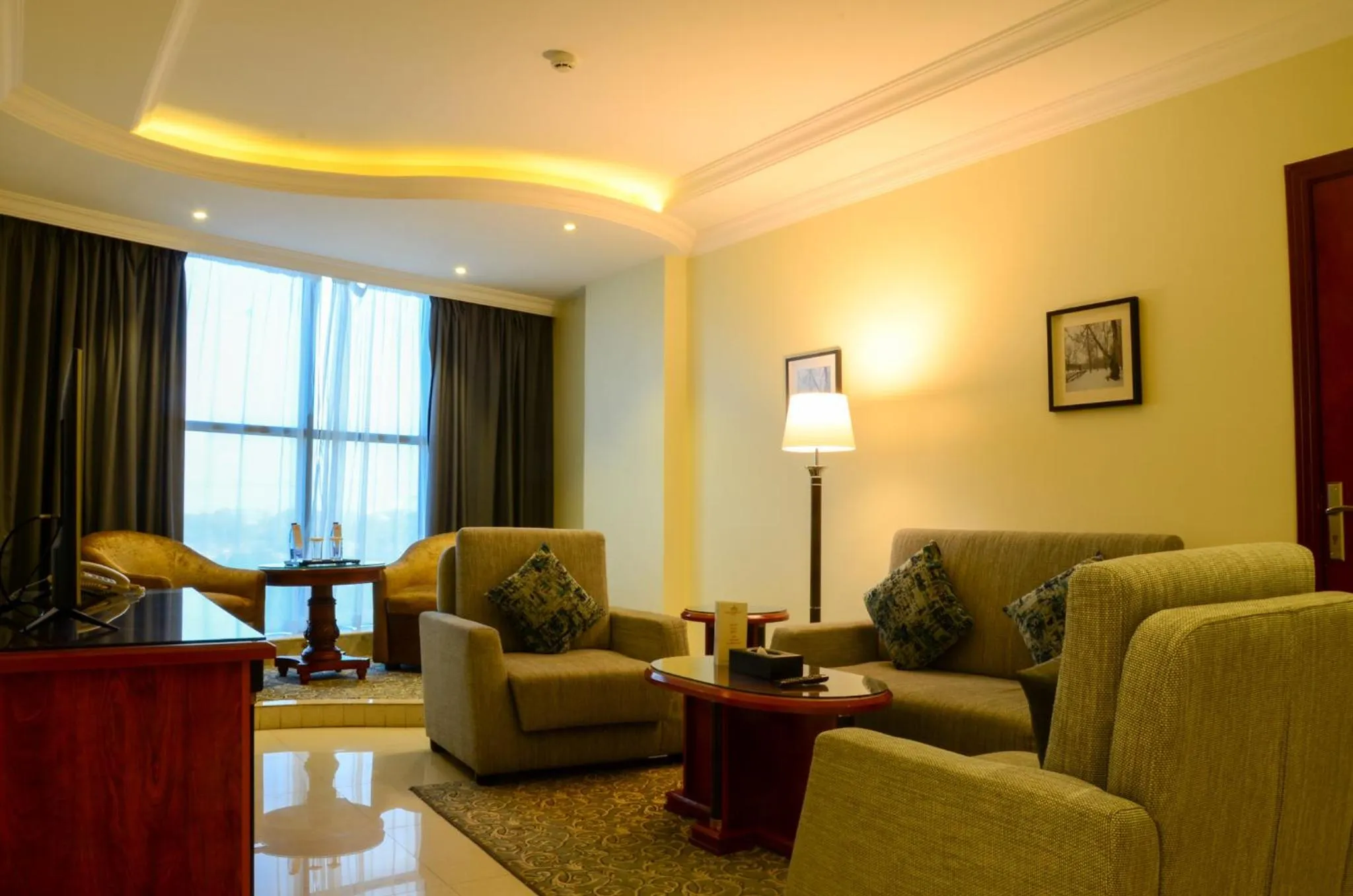 Living room in Crown Tower Hotel