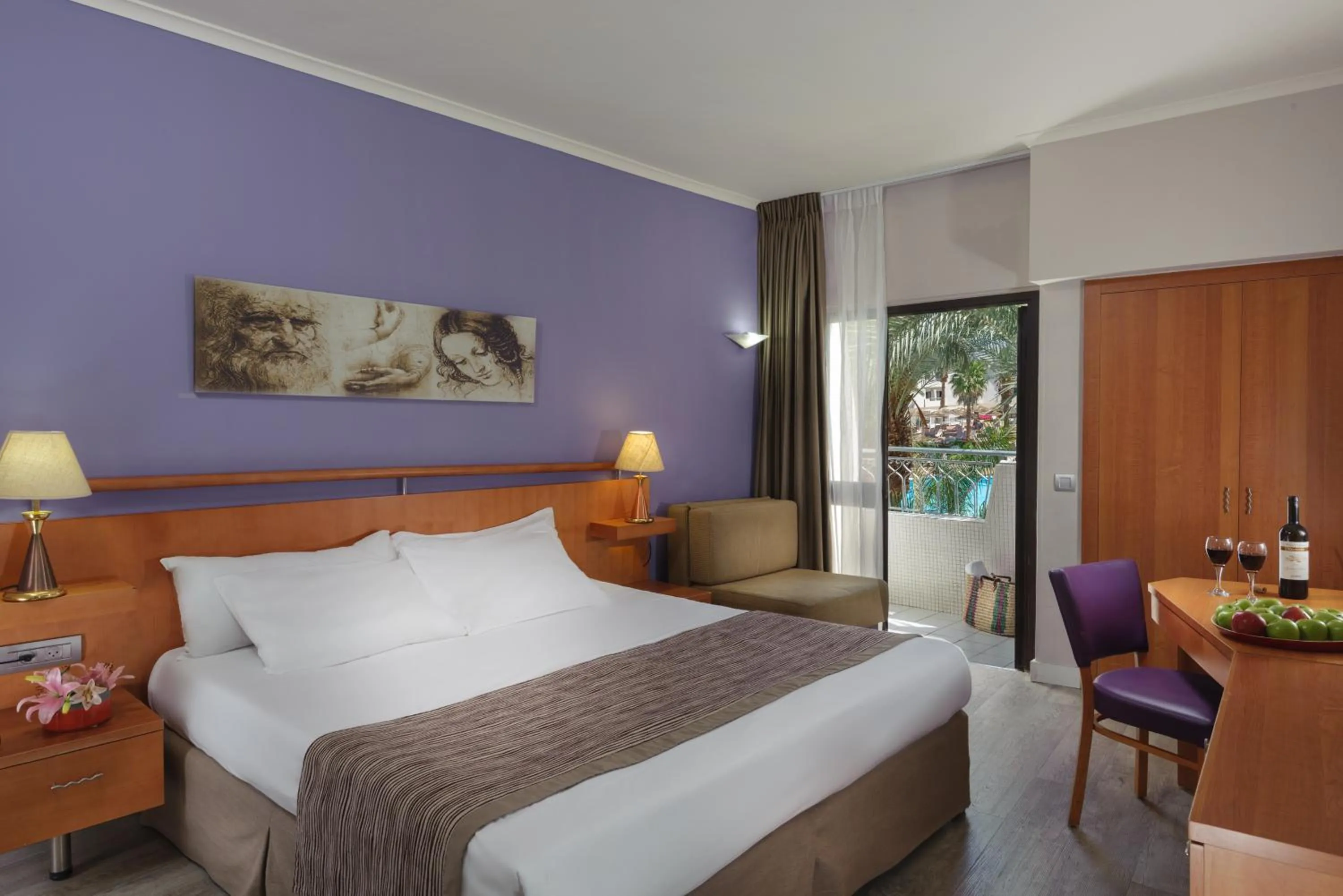 Bedroom, Bed in Leonardo Privilege Eilat Hotel - All inclusive