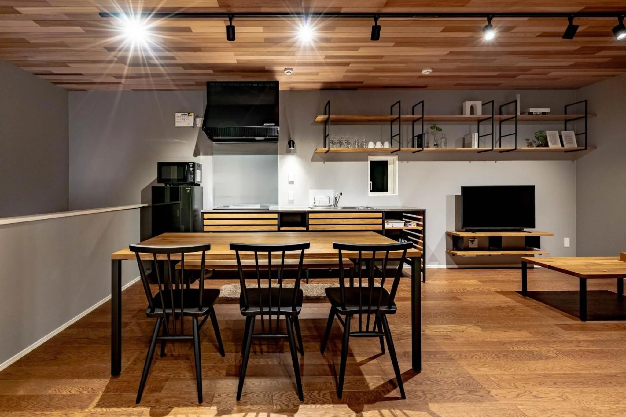 TV and multimedia in Rakuten STAY HOUSE x WILL STYLE Hachimanbori