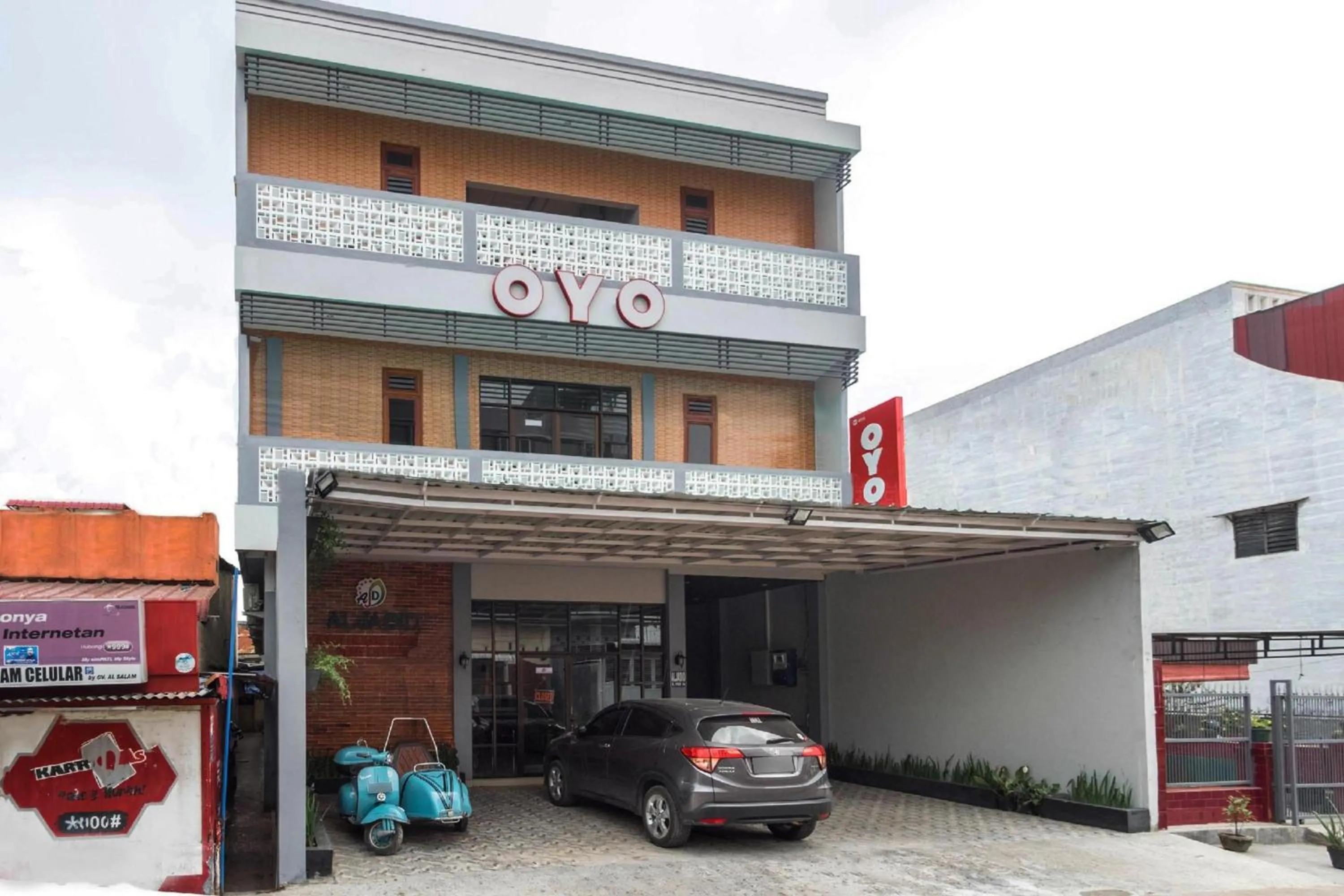 Property building in Hotel O Aljadid Near Masjid Raya Al Mashun Sm Raja Medan