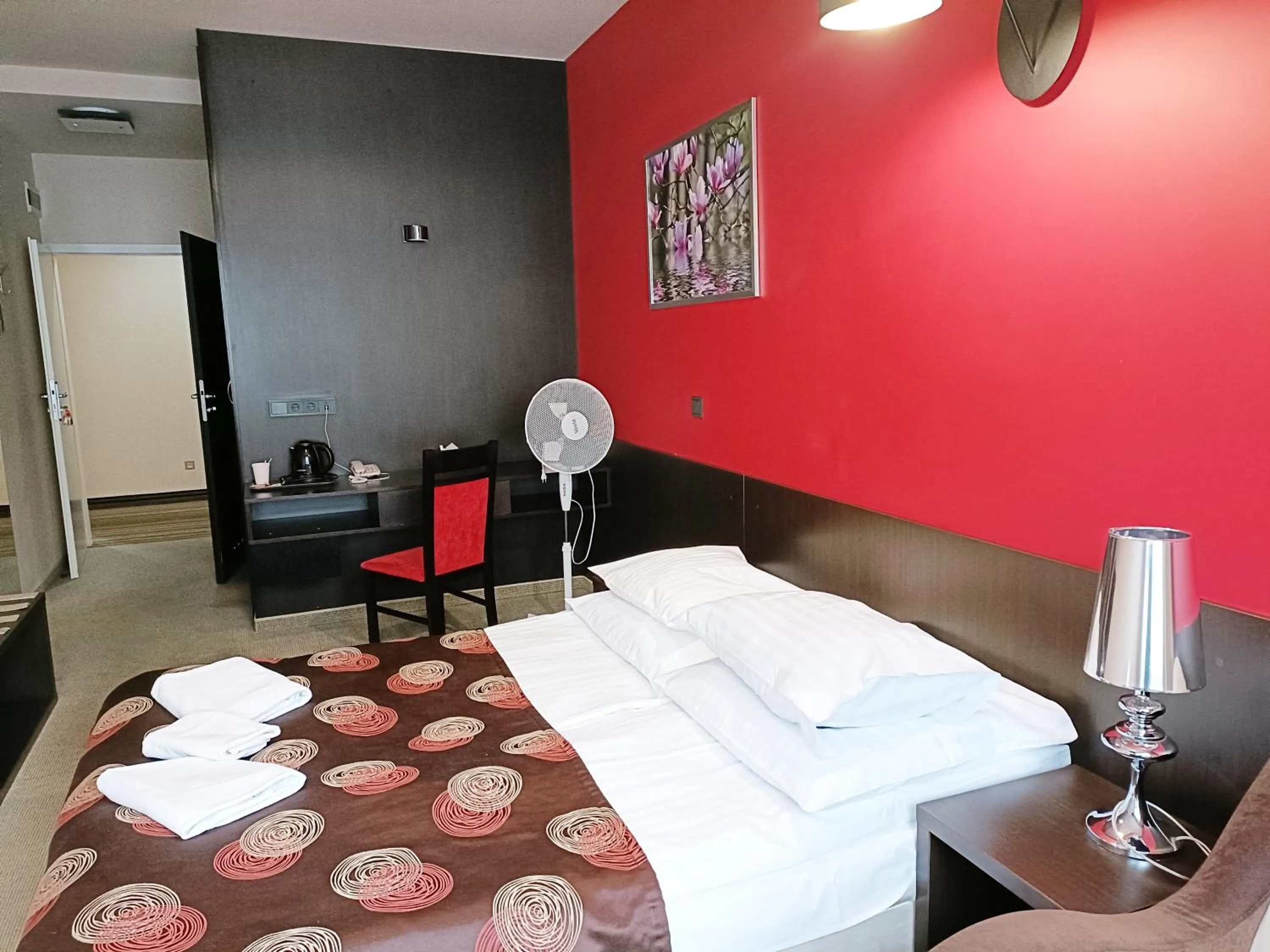 Photo of the whole room, Bed in Hotel Ajax