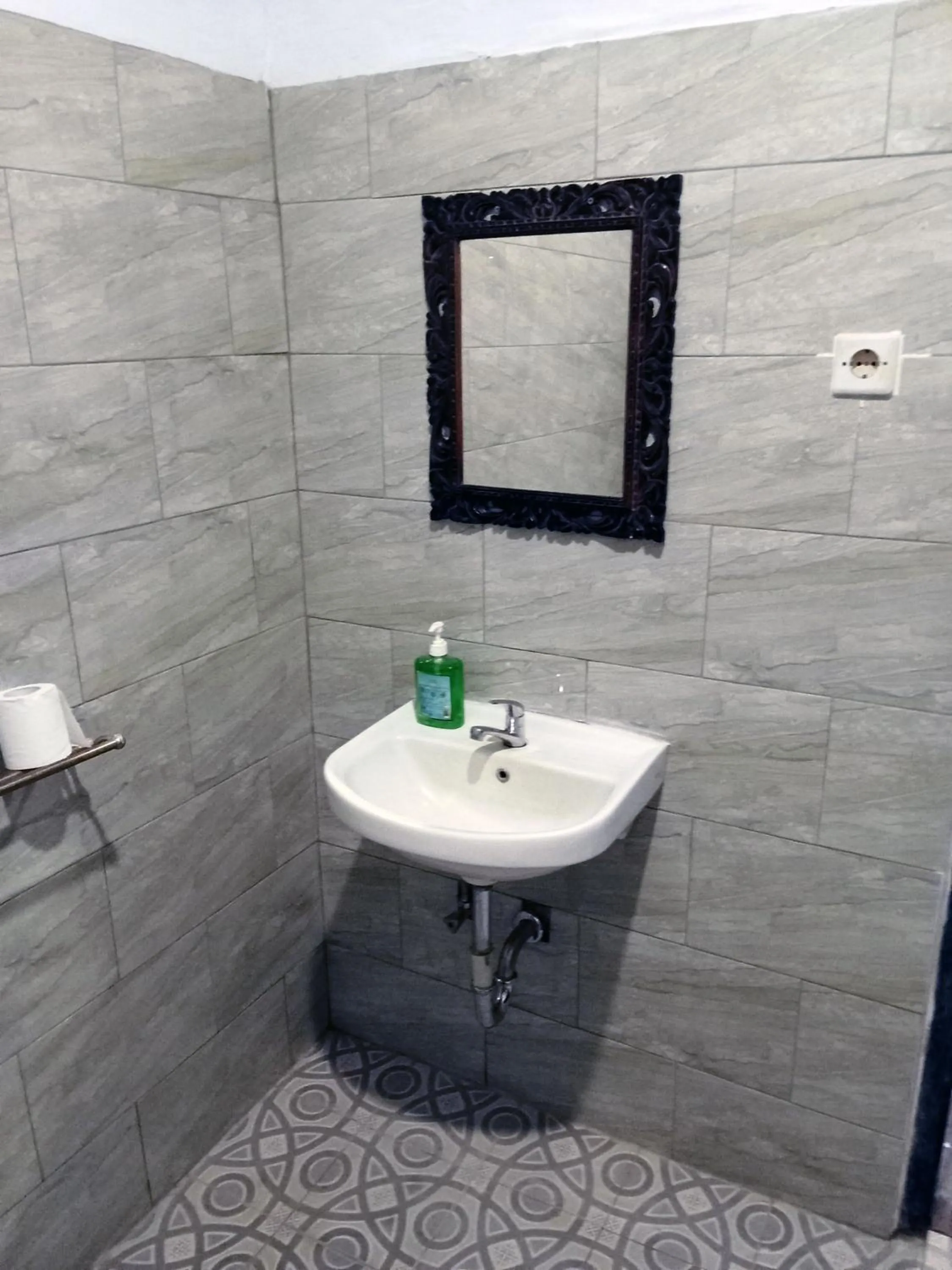 Bathroom in Scuba Tribe Bali dive-resort