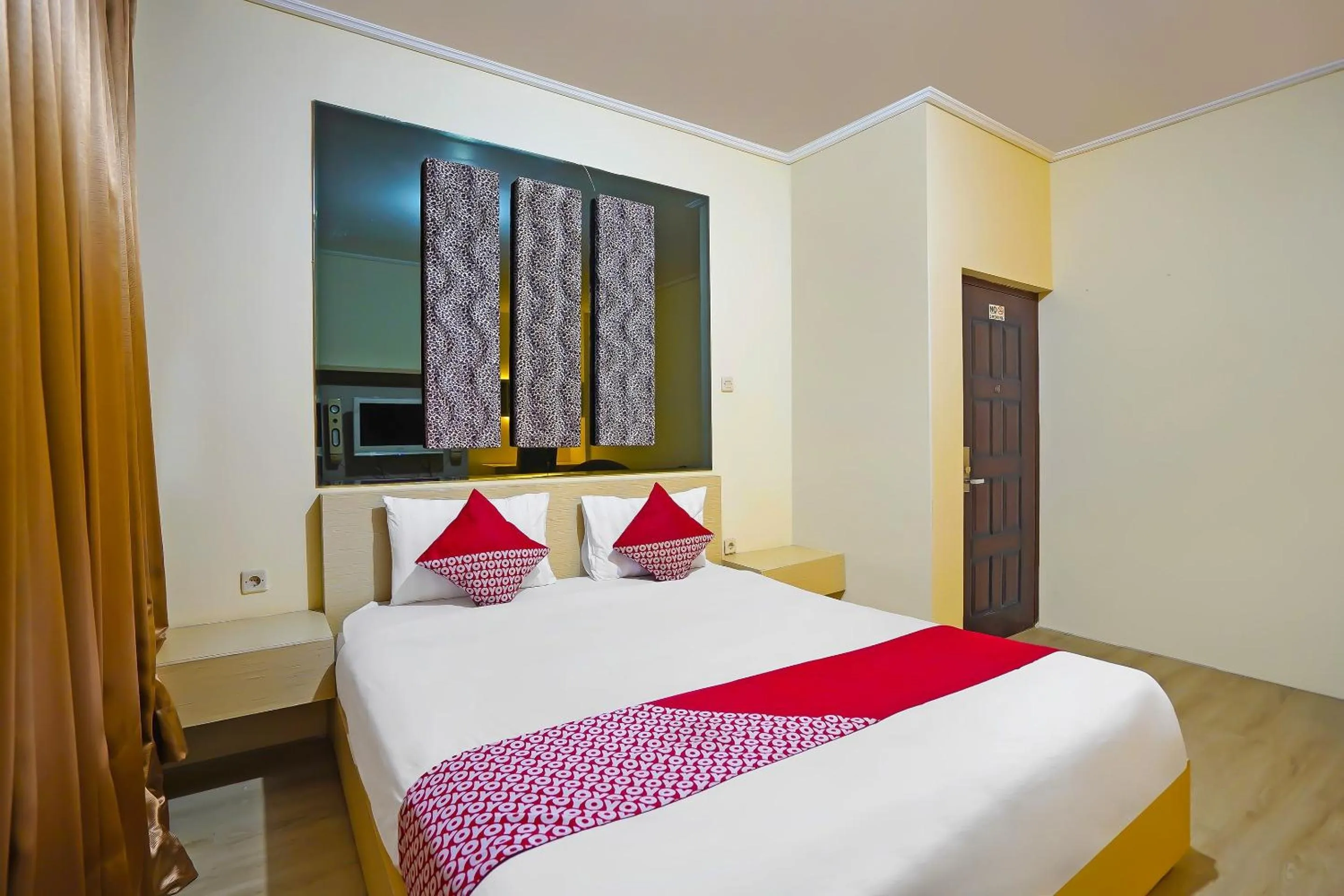 Bedroom, Bed in OYO Life 511 Grace Residence