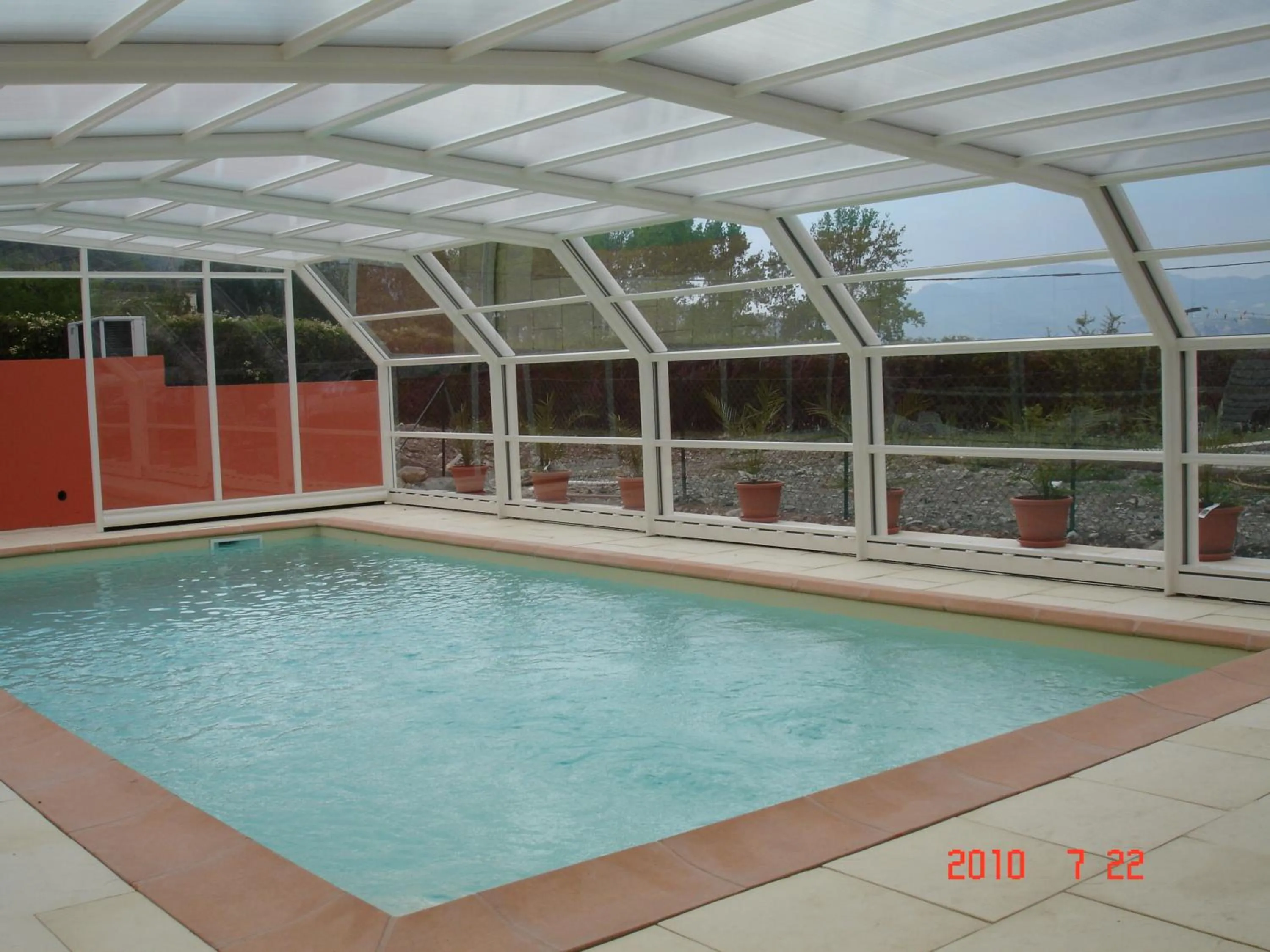 Swimming pool in Hôtel Les Flots Bleus
