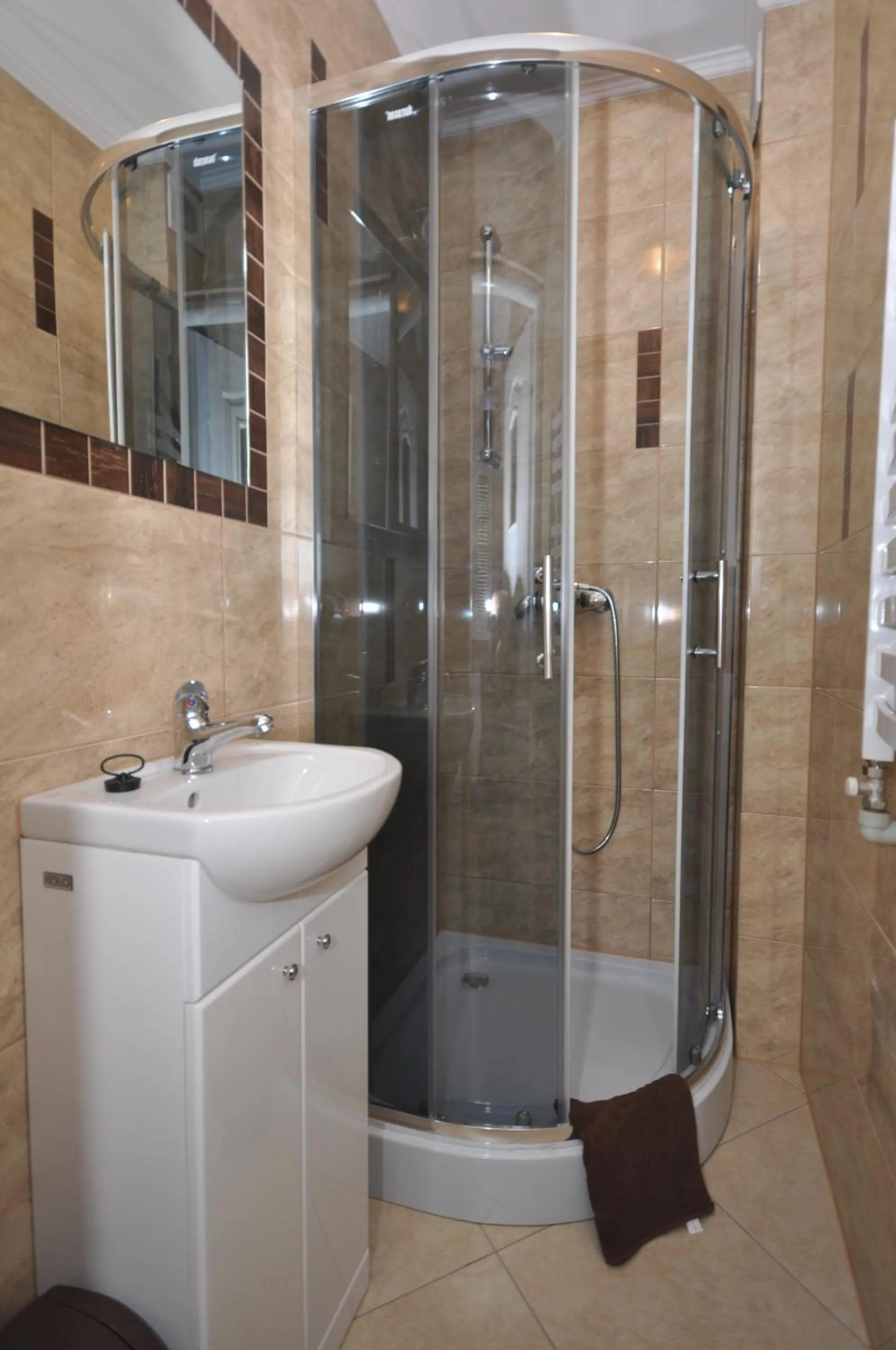 Shower in Willa Fryzowiczówka