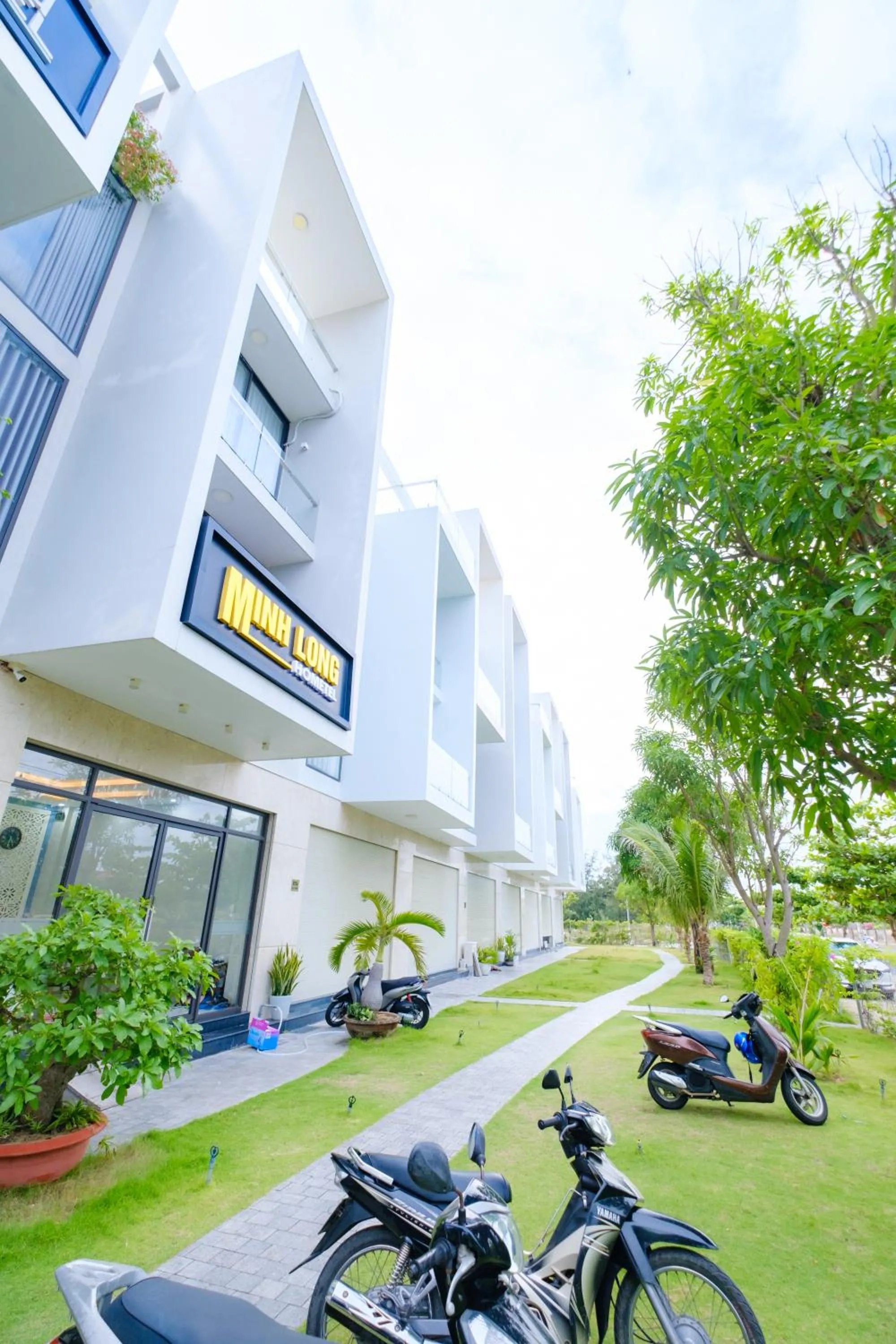 Property building in Khách sạn Minh Long