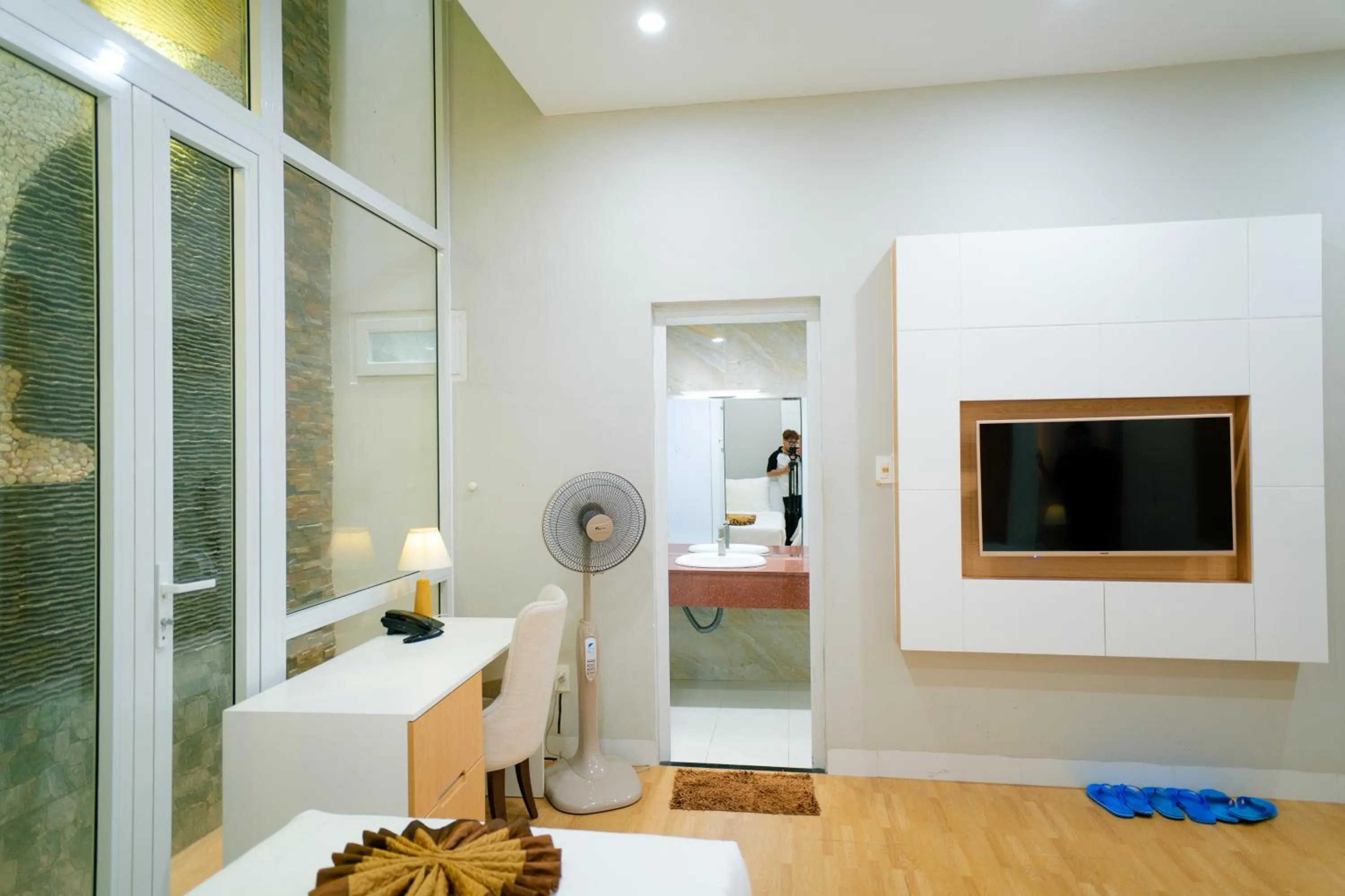 Area and facilities in Khách sạn Minh Long