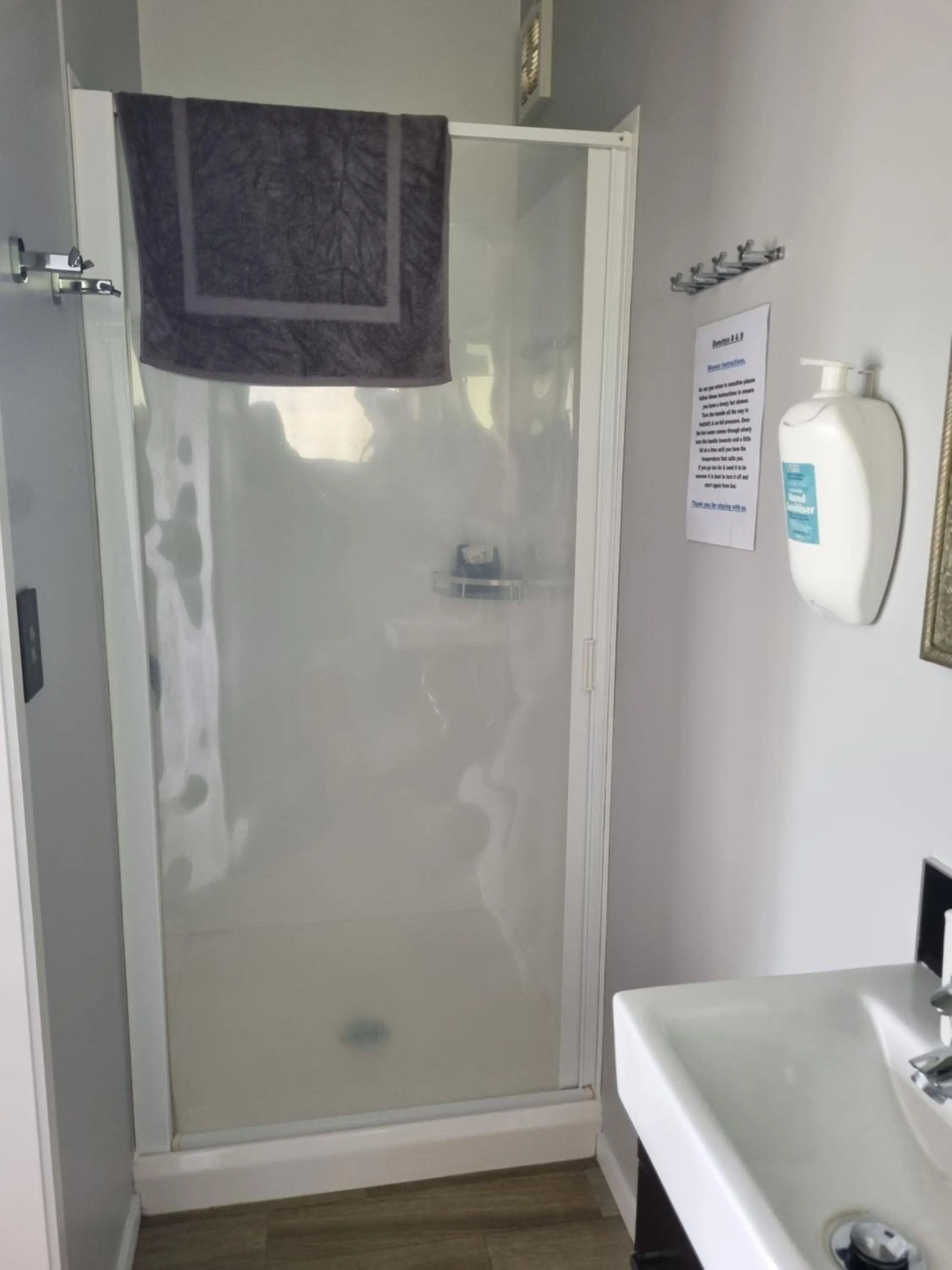 Shower in Denchys B&B