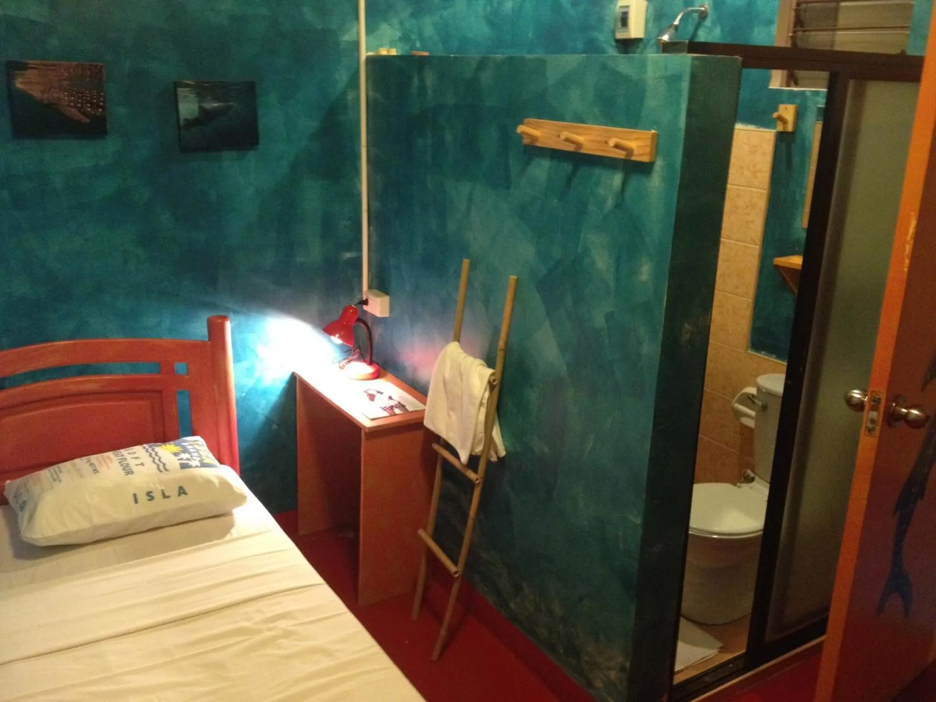 Bed in Gabby's Bed & Breakfast