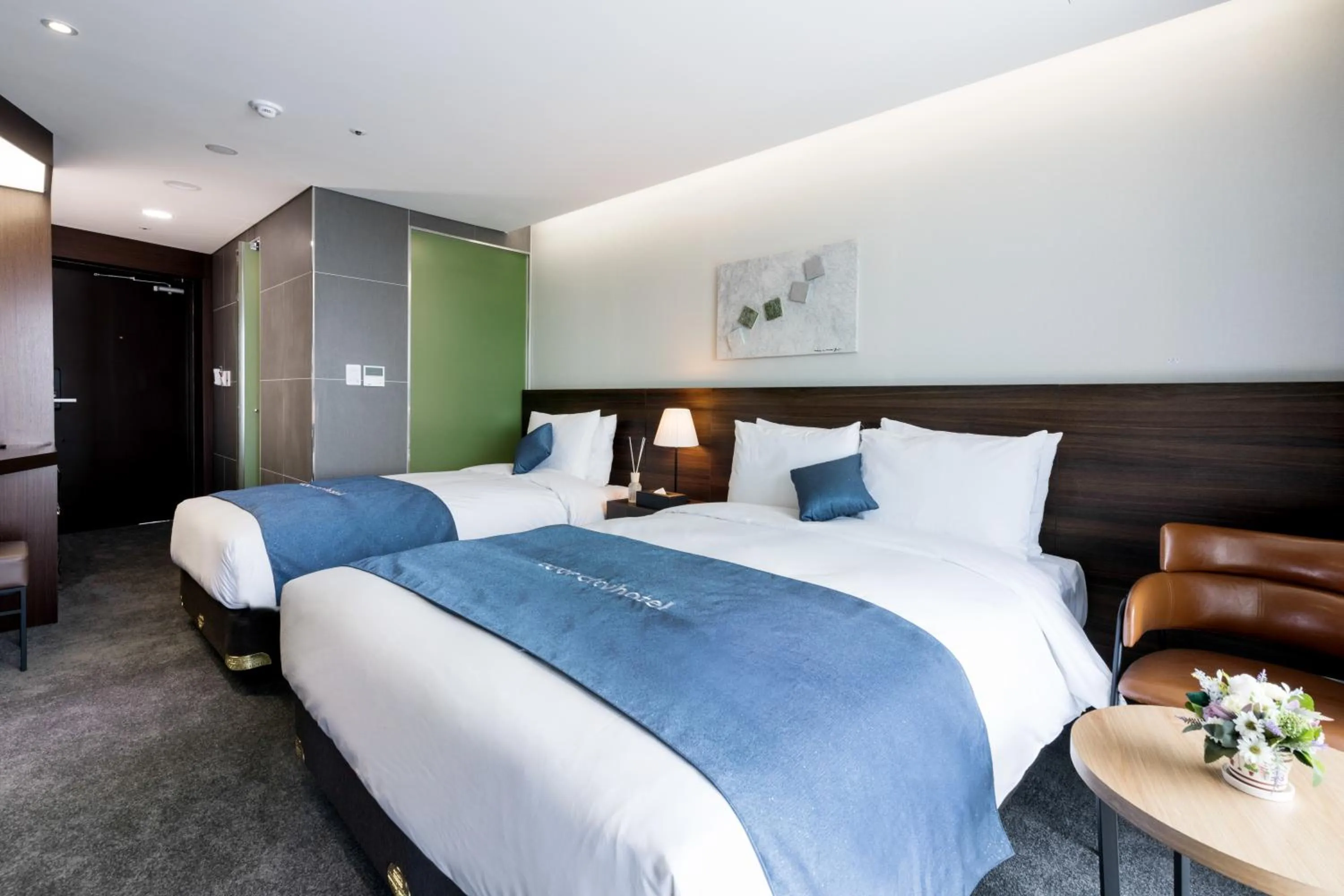 Co-op City Hotel Harborview