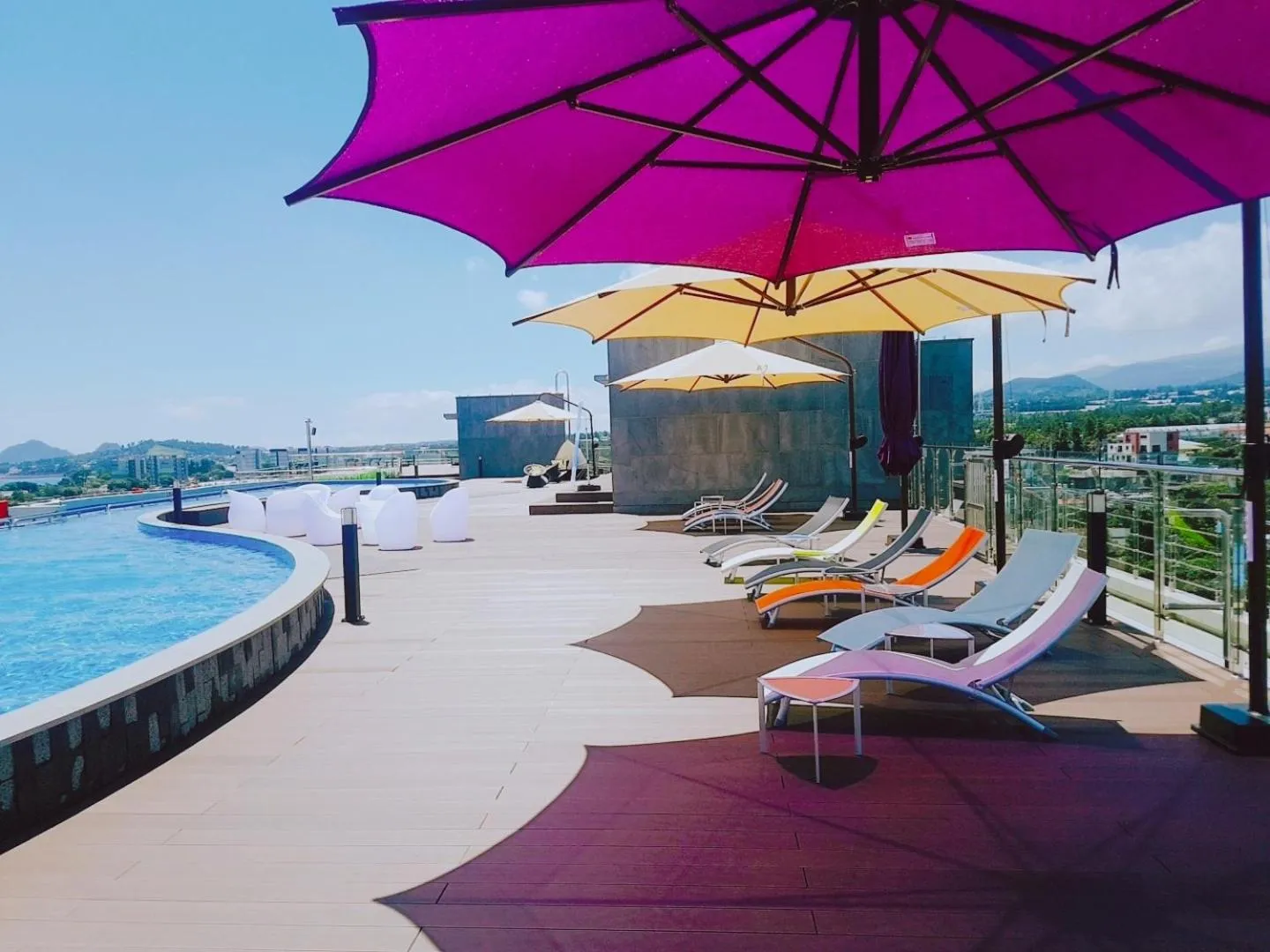 Swimming Pool in Co-op City Hotel Harborview