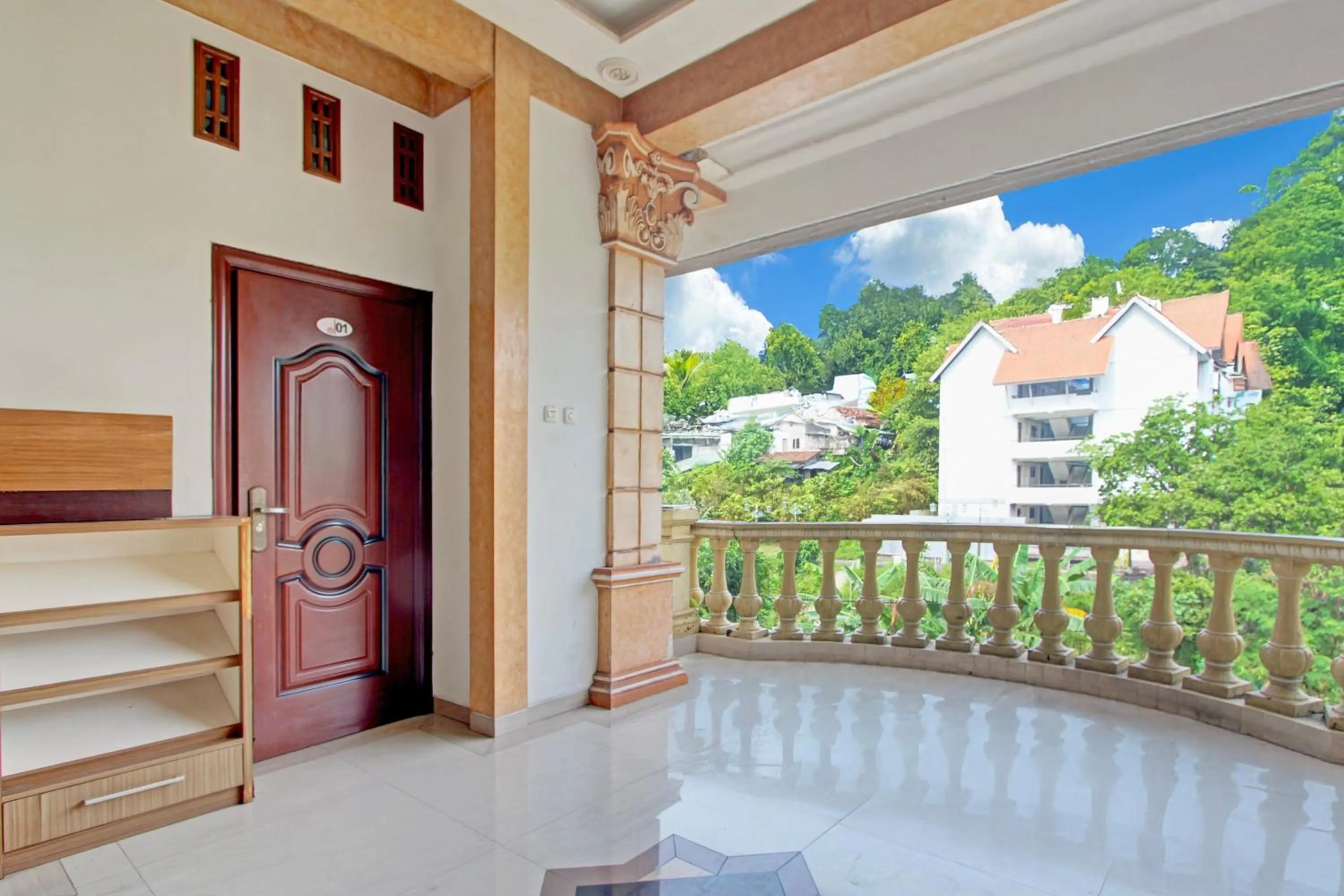 Lobby or reception in Hotel O Yogyakarta near Jogja City Mall formerly Bama Guesthouse