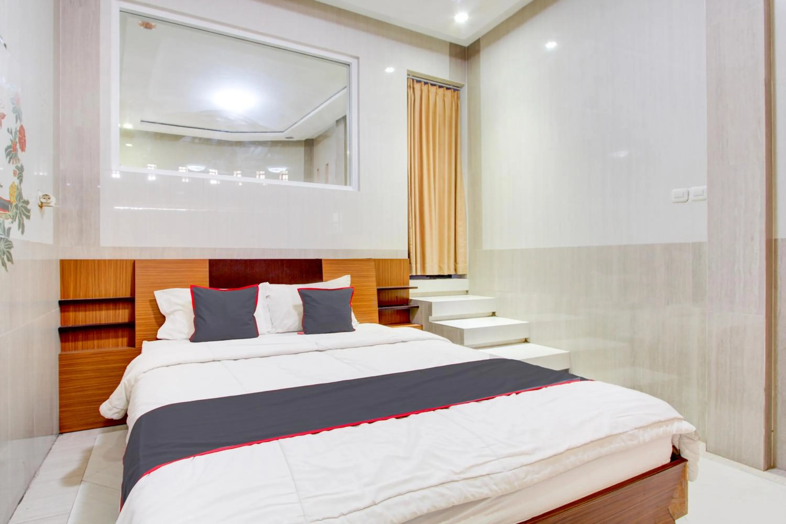 Photo of the whole room, Bed in Hotel O Yogyakarta near Jogja City Mall formerly Bama Guesthouse