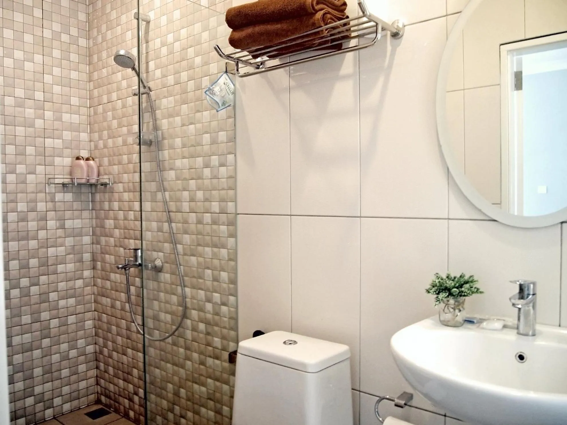 Cottonwood Bed & Breakfast House Bandung