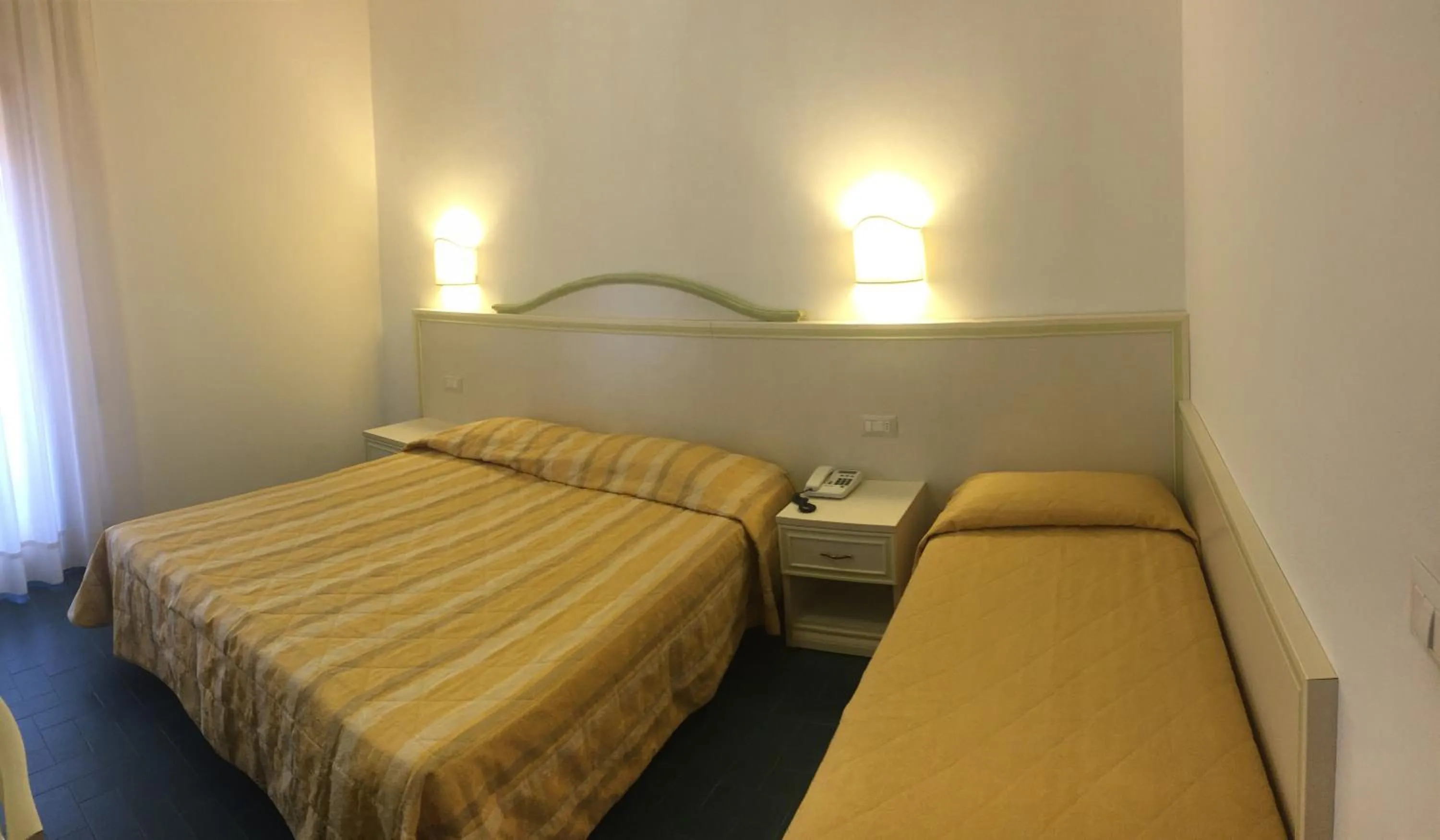 Photo of the whole room in Hotel Due Torri