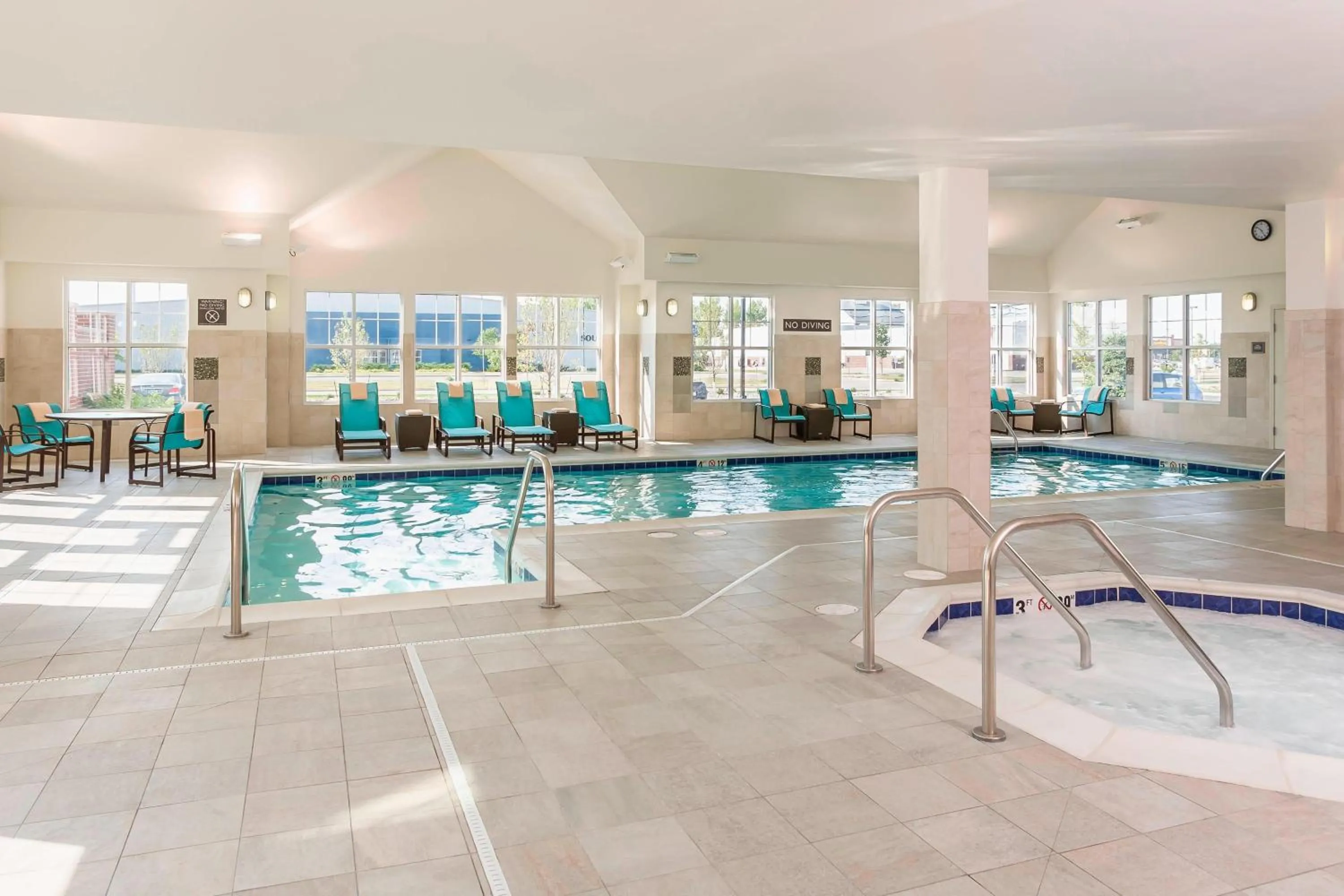 Swimming pool in Residence Inn by Marriott Fargo