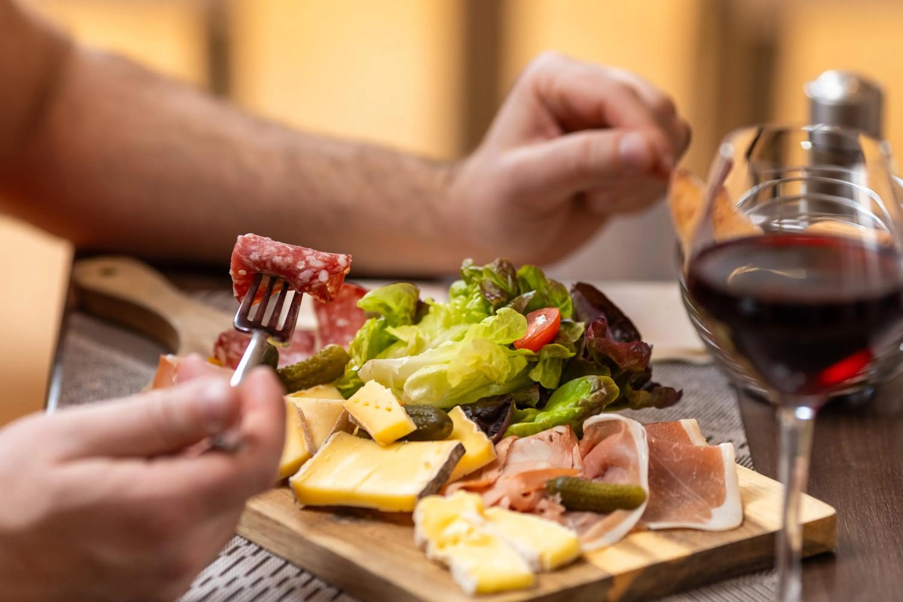 Restaurant/places to eat in ibis Lyon Est Chaponnay