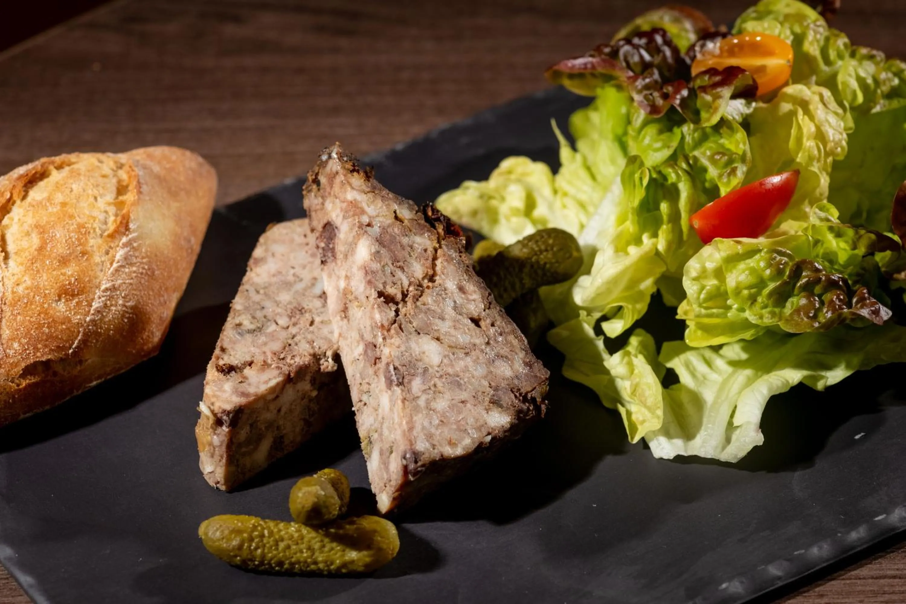 Restaurant/places to eat in ibis Lyon Est Chaponnay