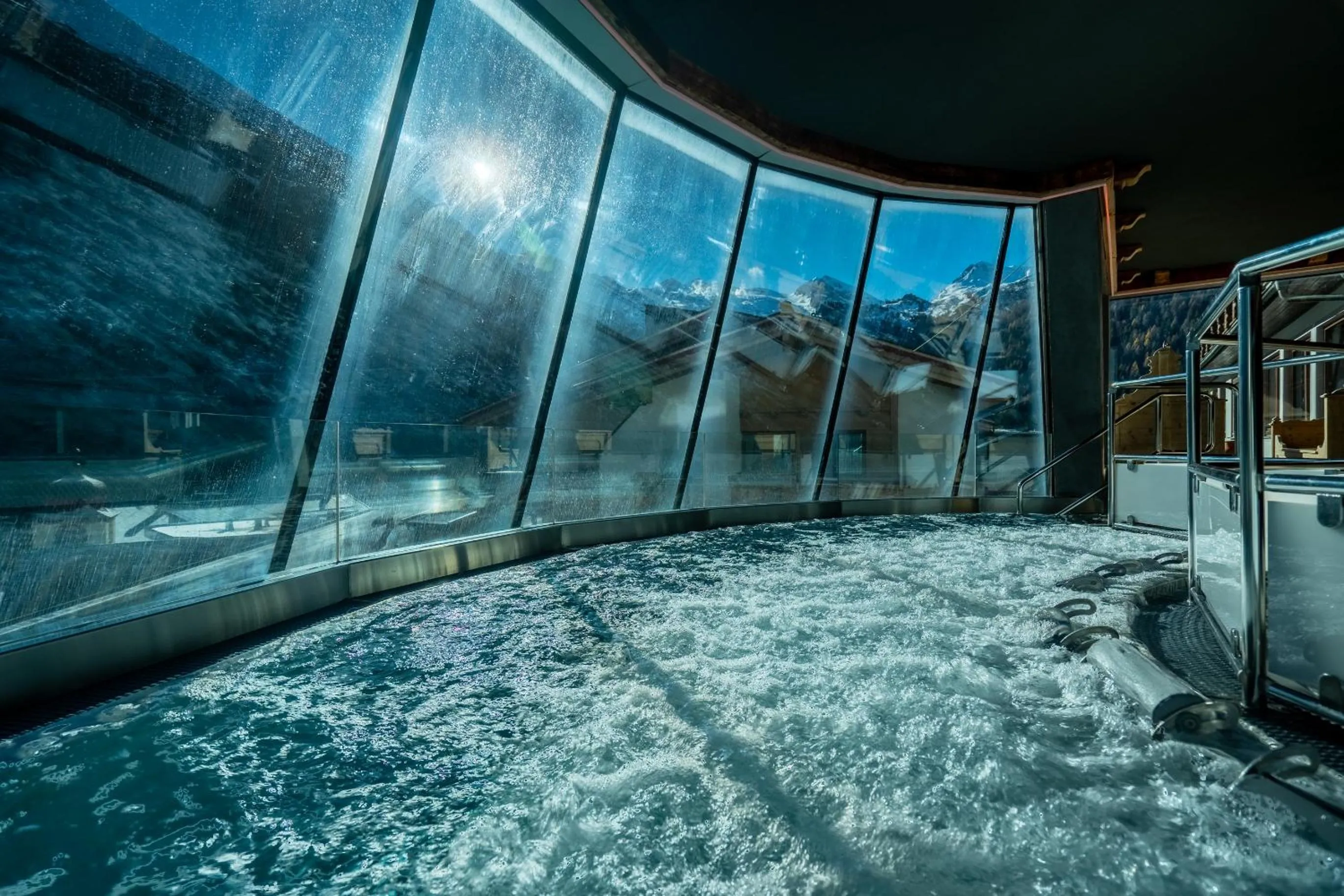 Swimming pool in Alpenbad Hotel Hohenhaus