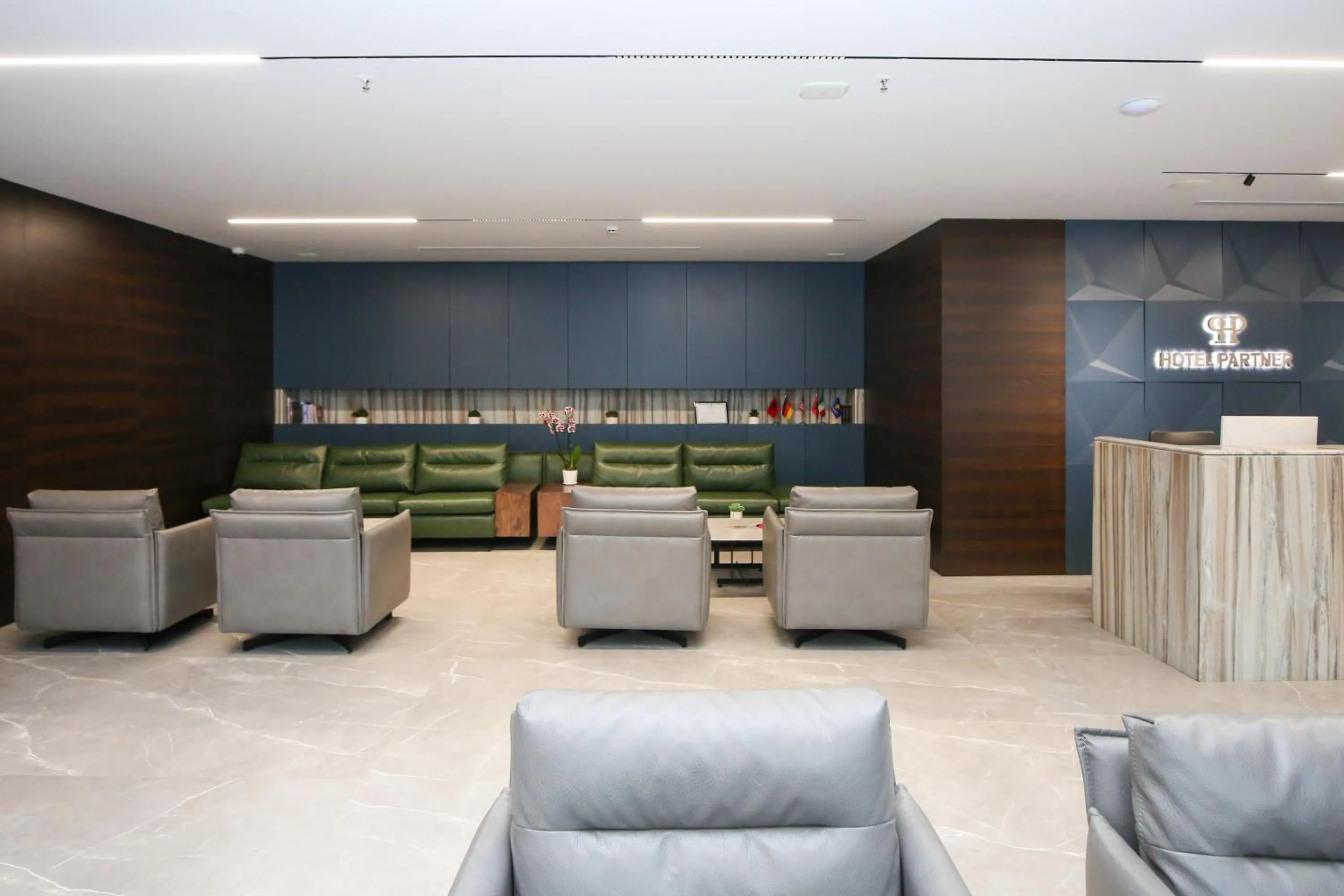 Seating area in Hotel Partner & SPA