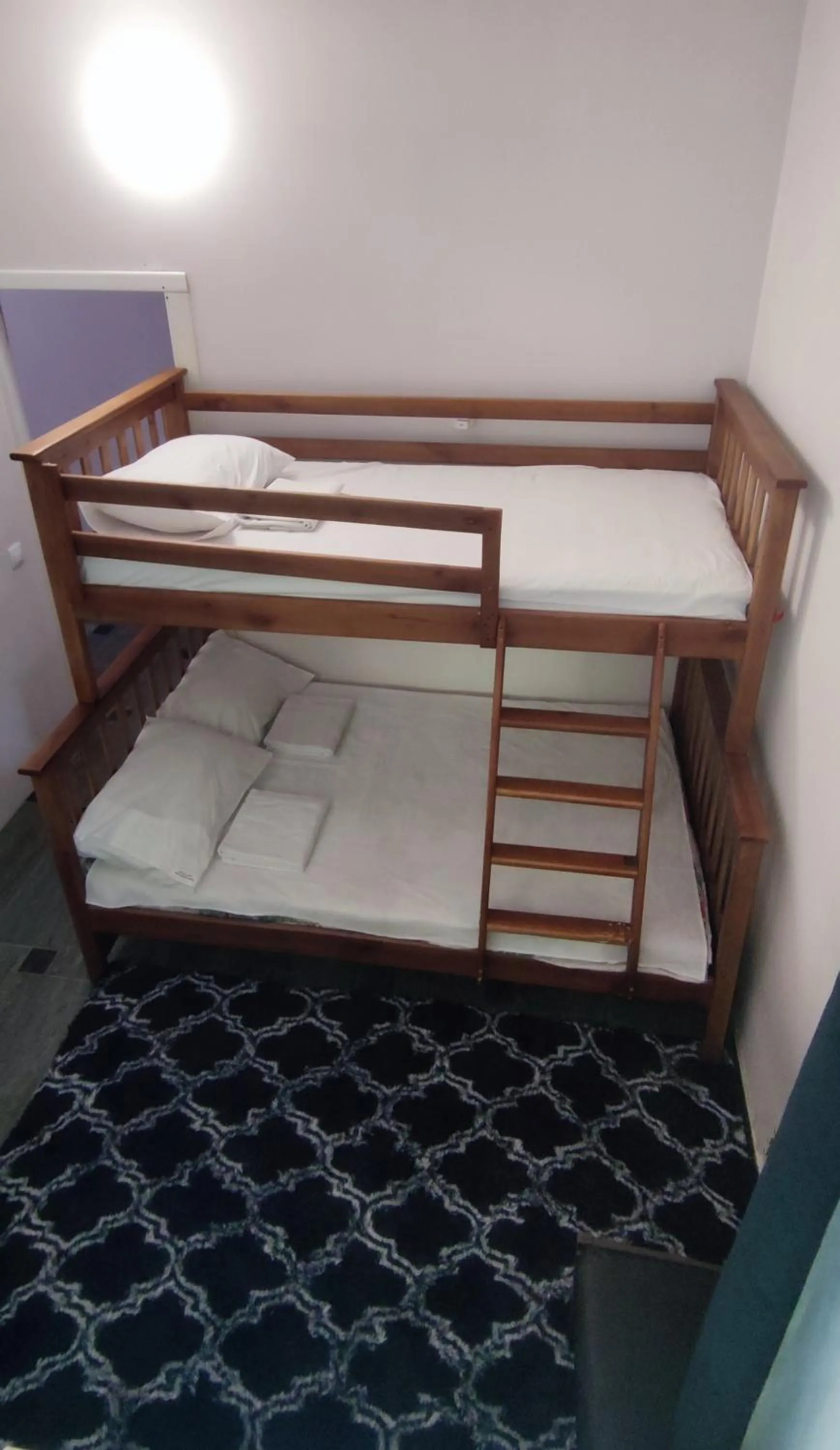 bunk bed, Bed in Friends Forever