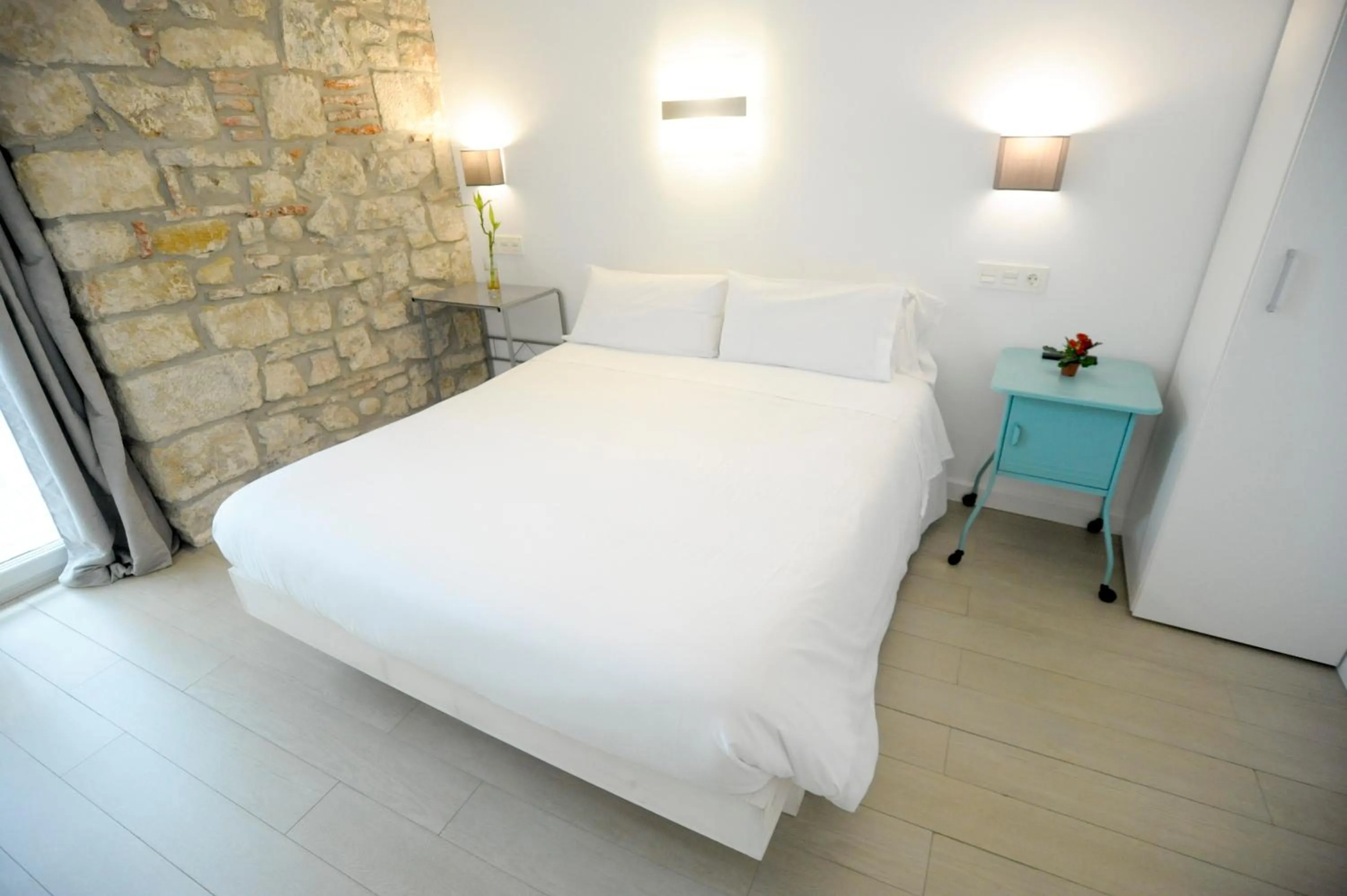 Photo of the whole room, Bed in Artea Narrika