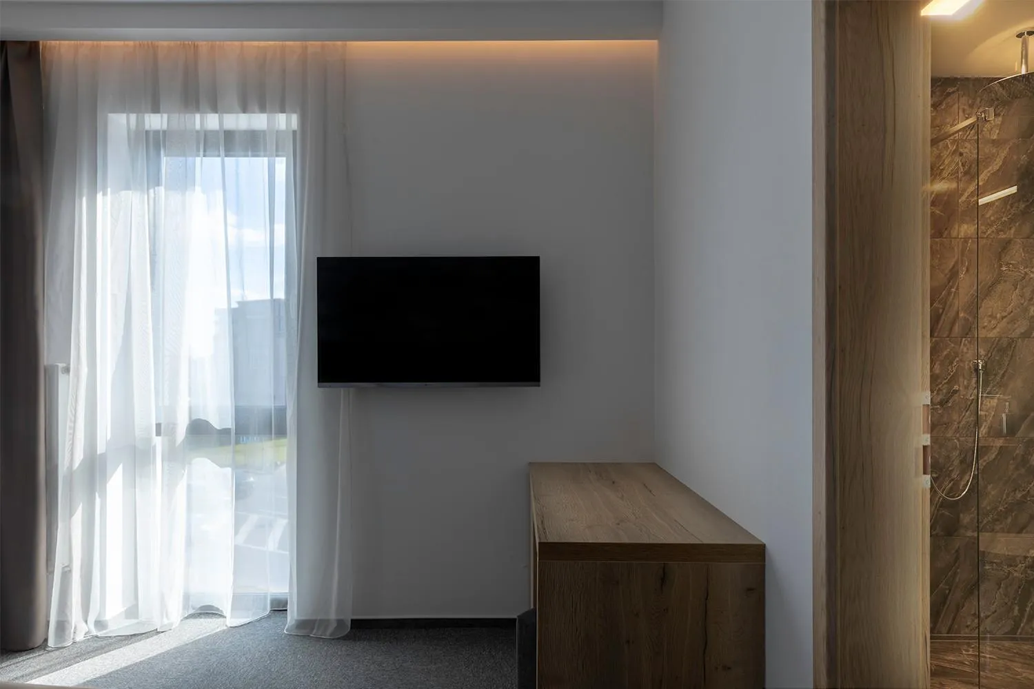 TV and multimedia in 4 SMART HOTEL