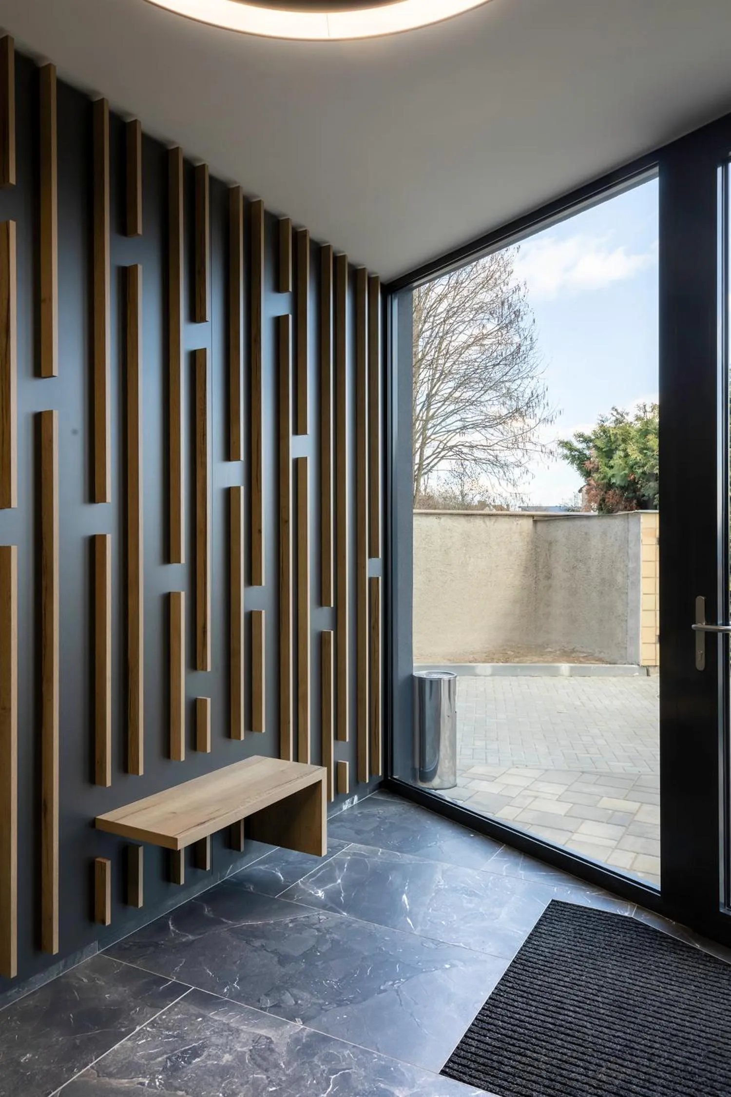 Property building in 4 SMART HOTEL