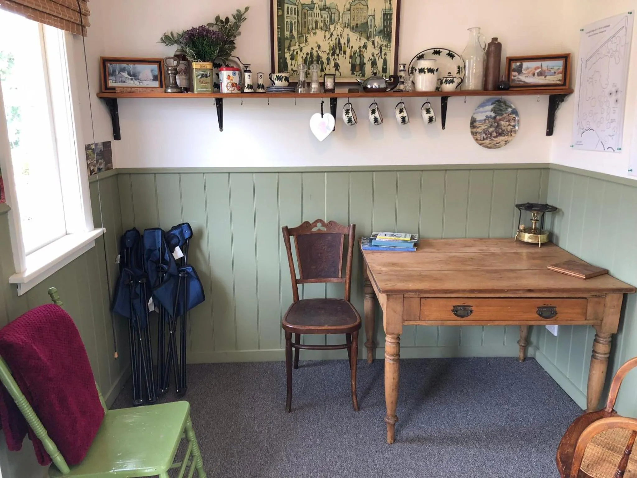 Seating area in Granny Stringer’s Cottage