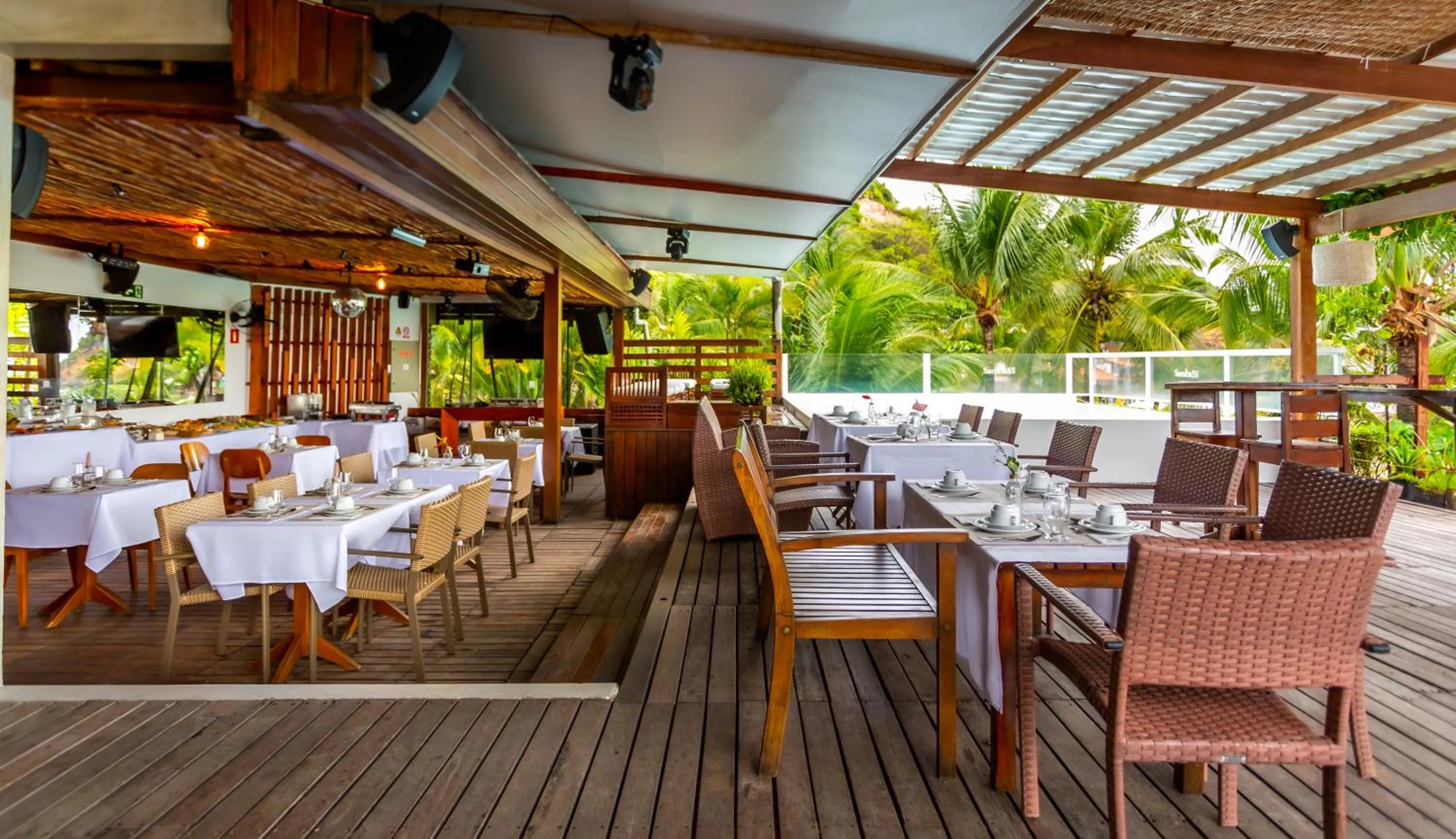 Breakfast in Pousada Sambass