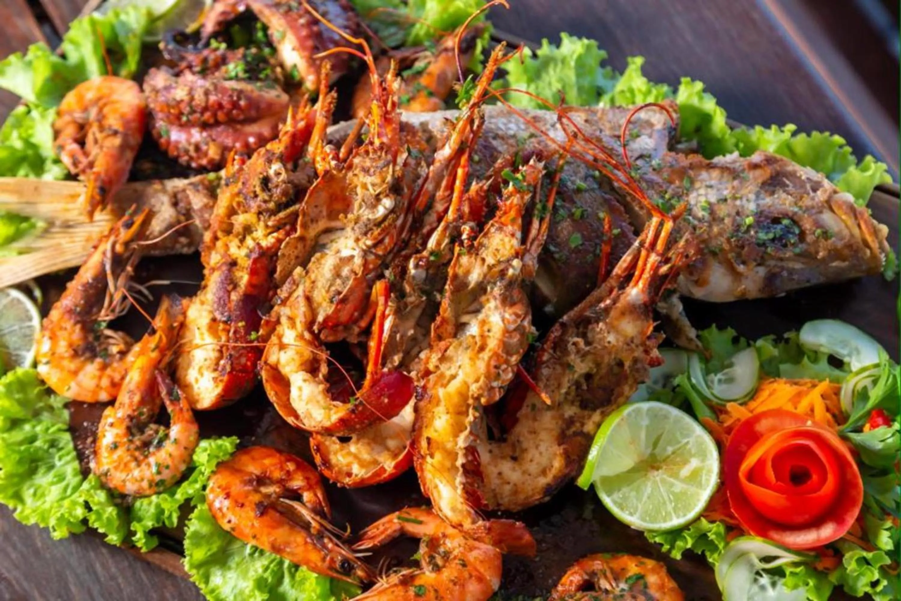 Restaurant/places to eat in Pousada Sambass