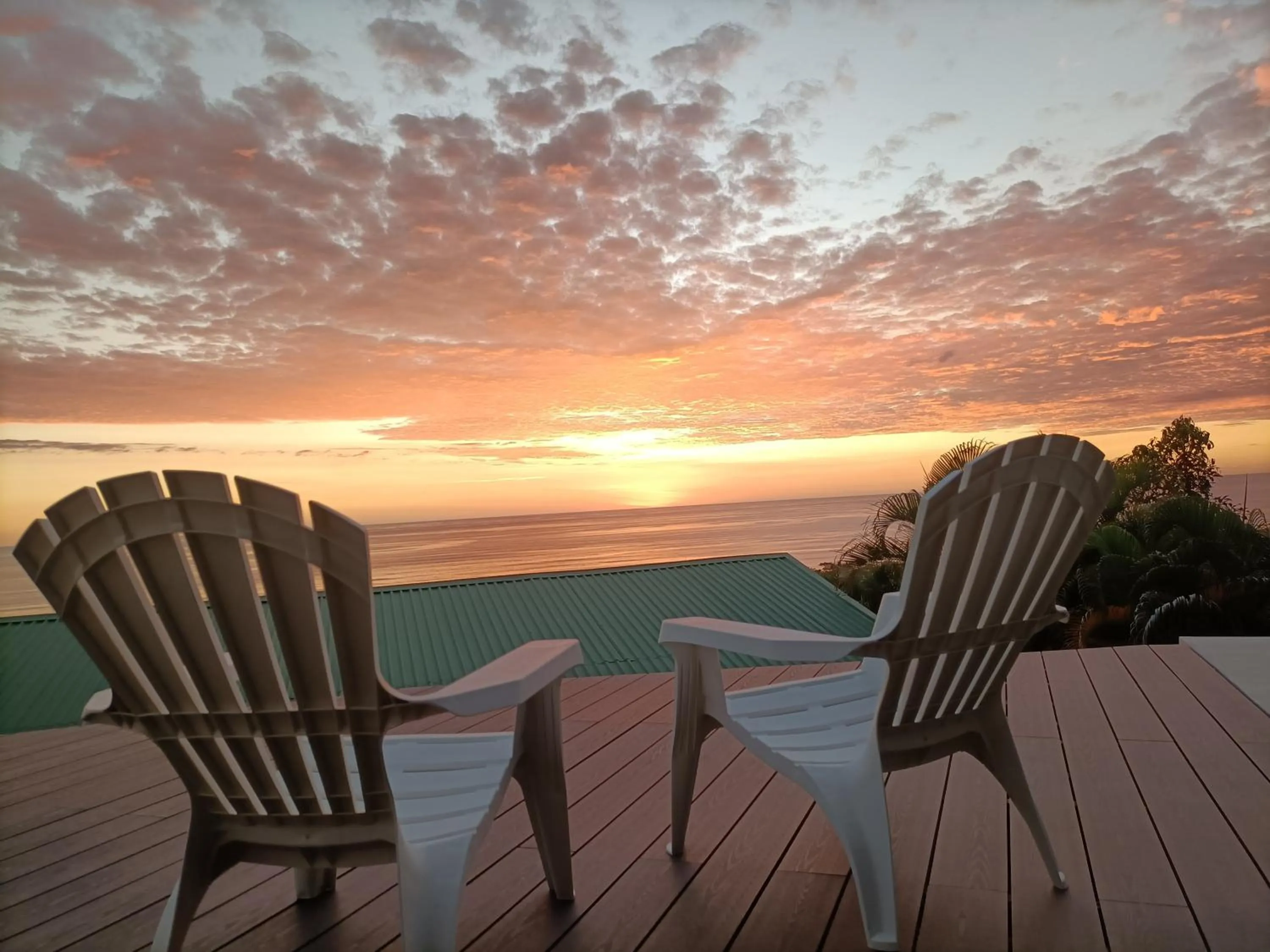Swimming pool in Vista Naranja Ocean View House