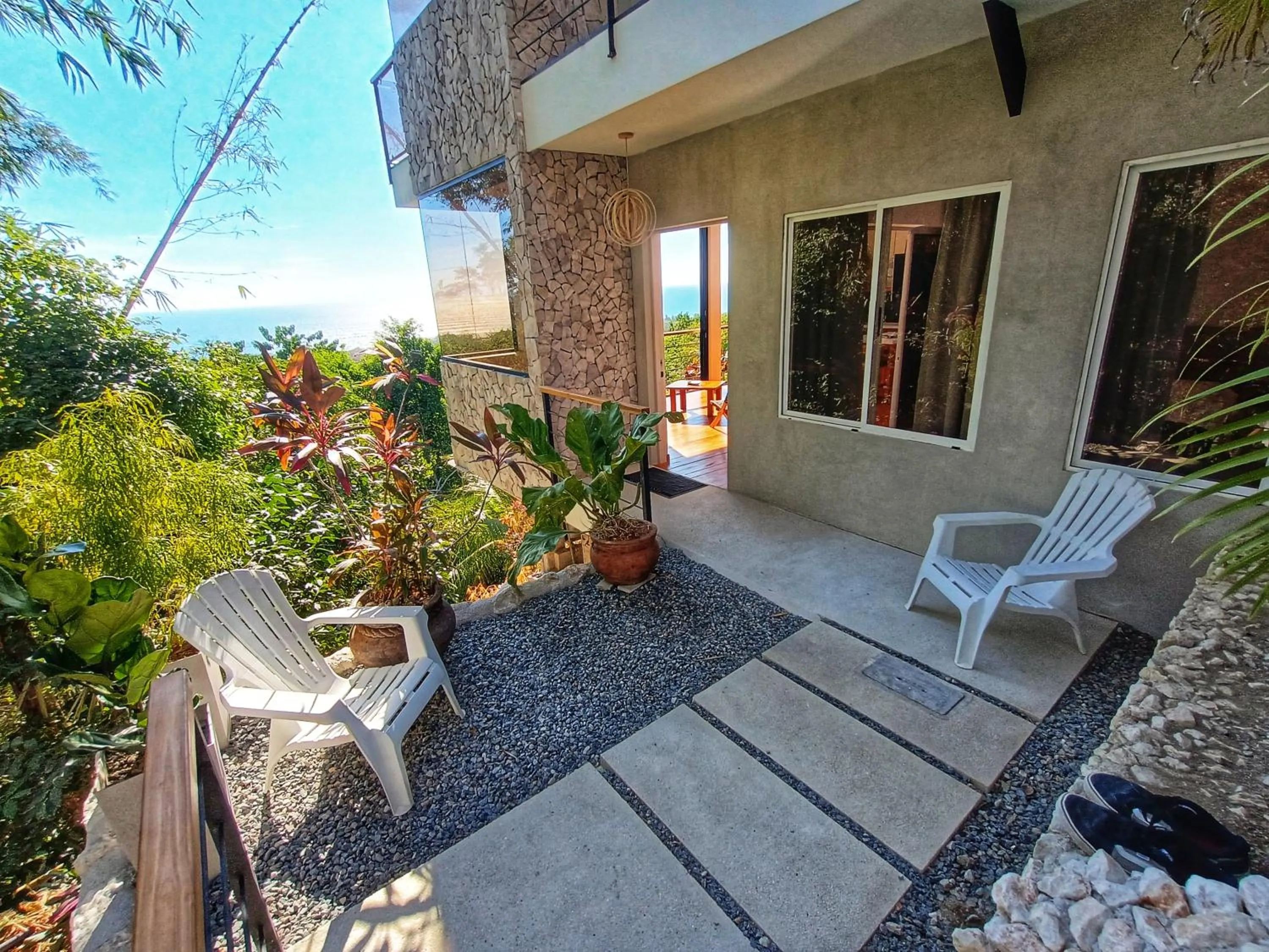 Property building in Vista Naranja Ocean View - Suite Apartment