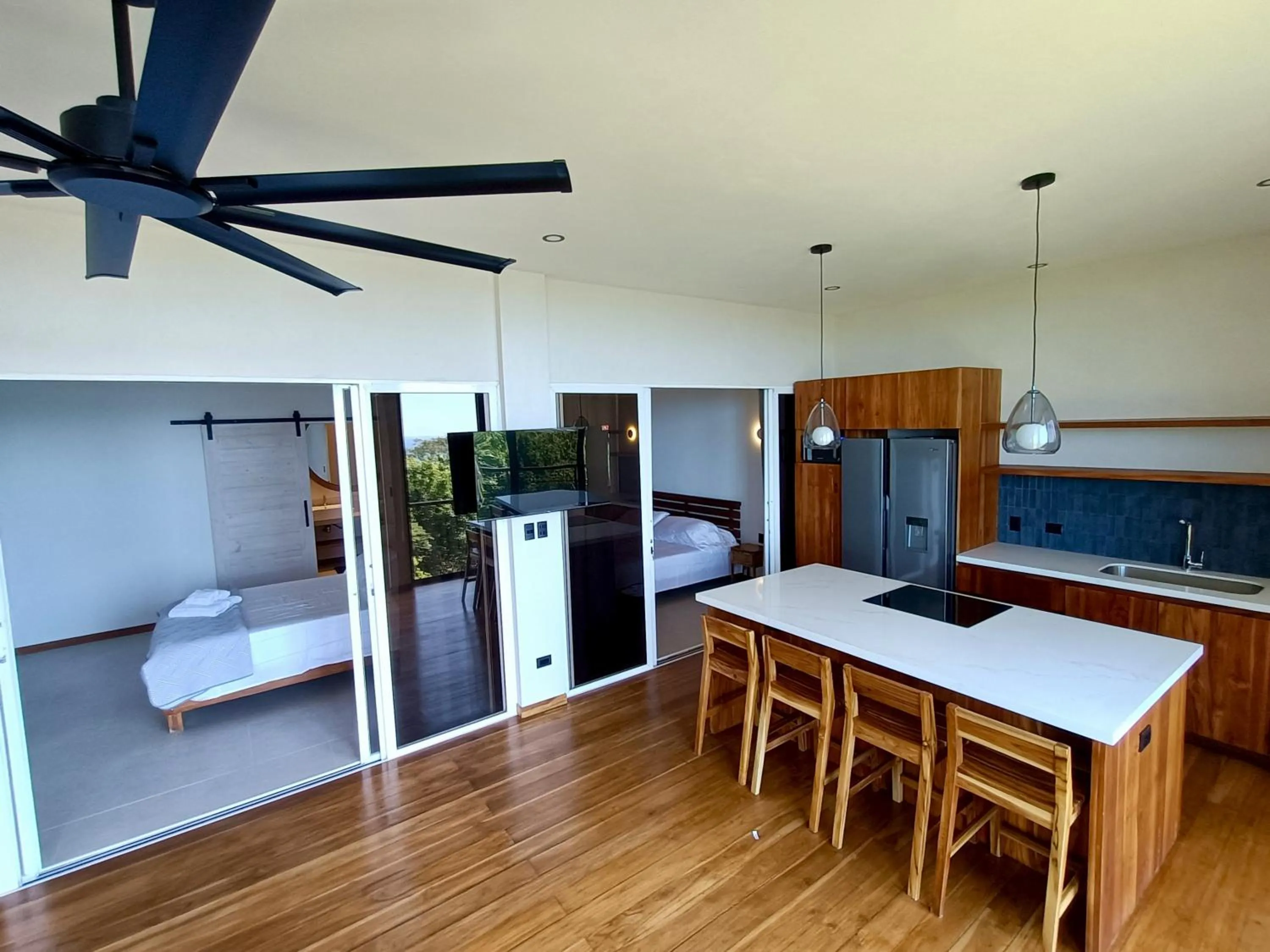 Kitchen or kitchenette in Vista Naranja Ocean View - Suite Apartment