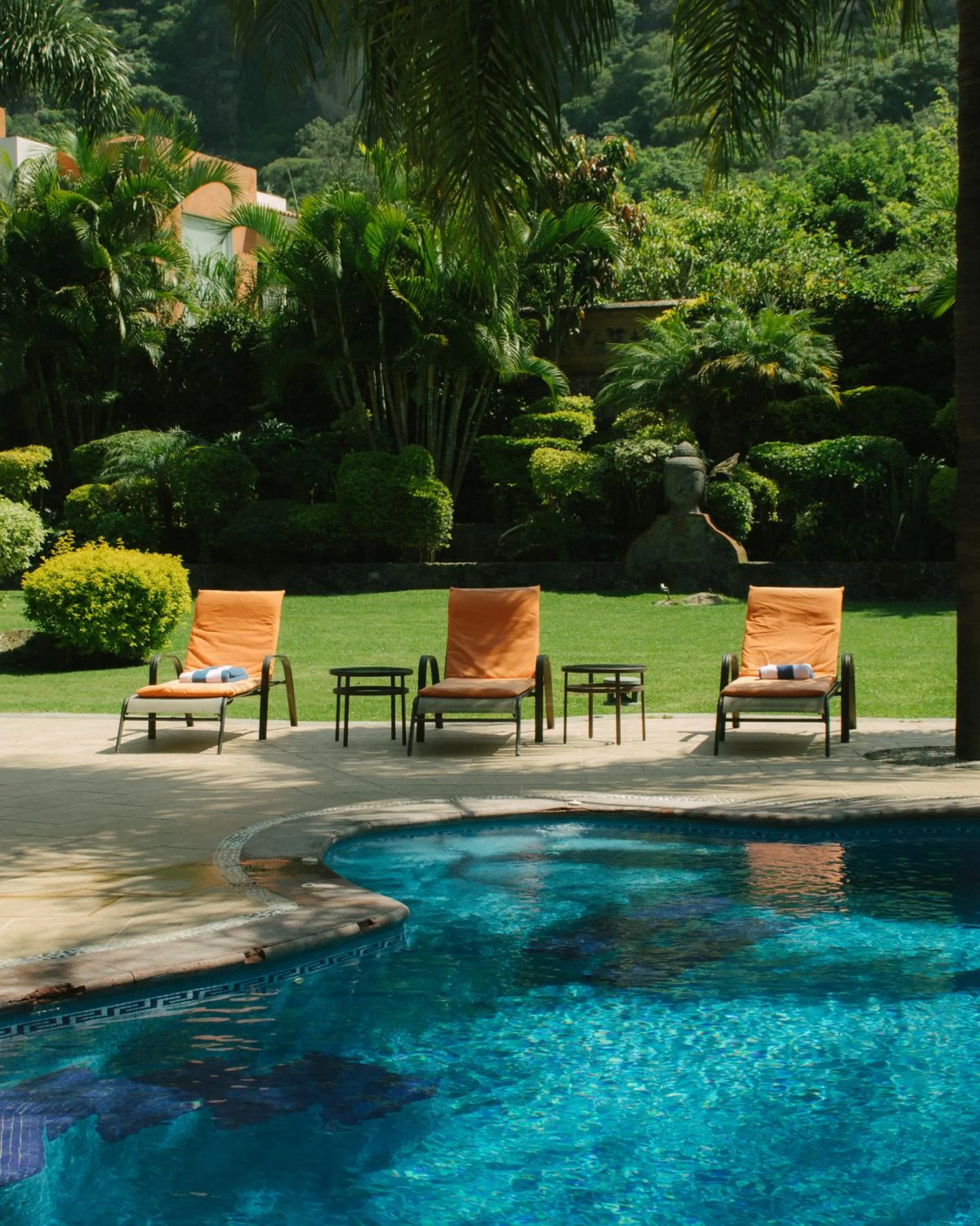 Swimming pool in La Buena Vibra Wellness Resort & Spa